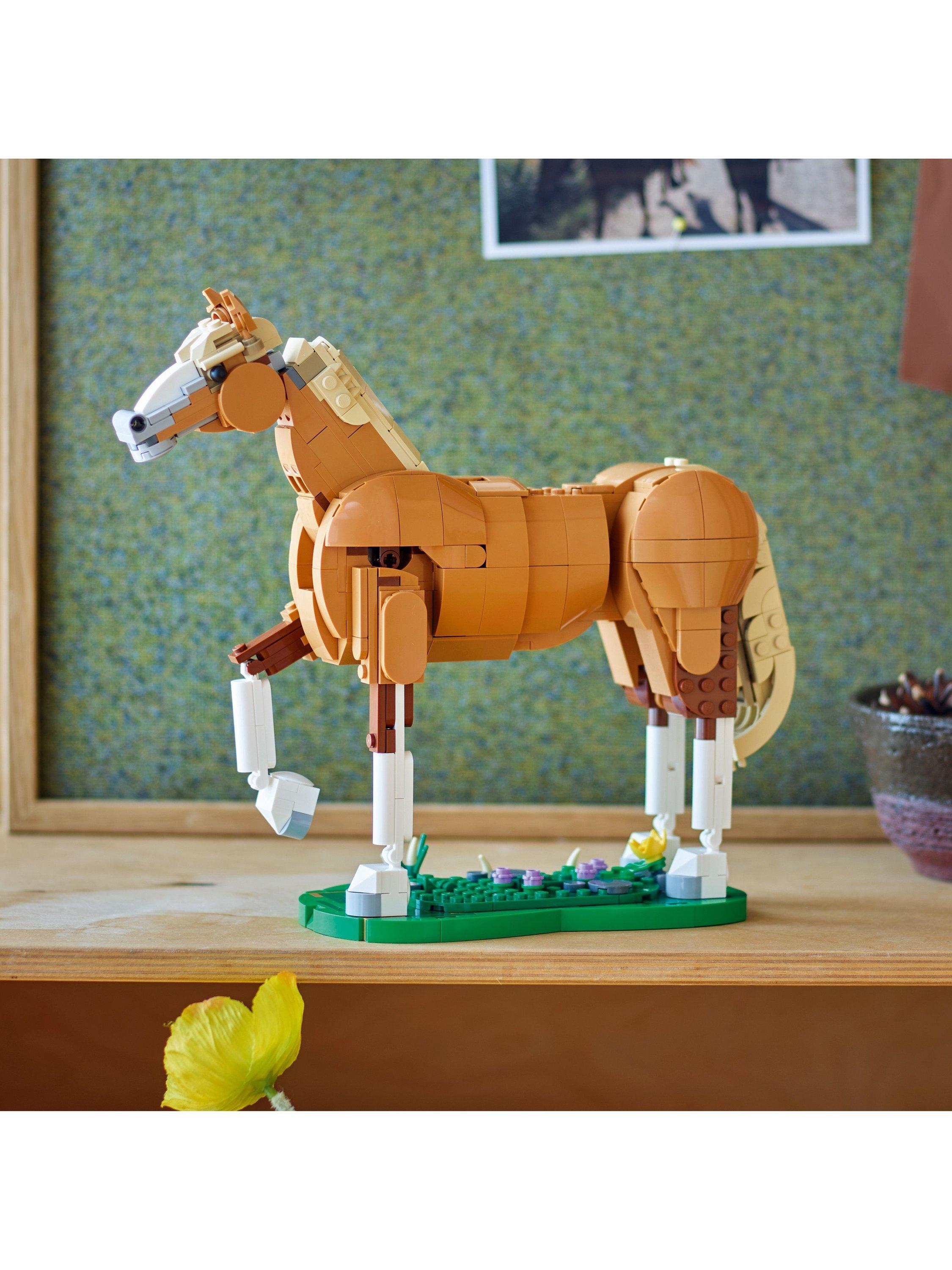 Creator 31166 3-in-1 Beautiful Horse Set
