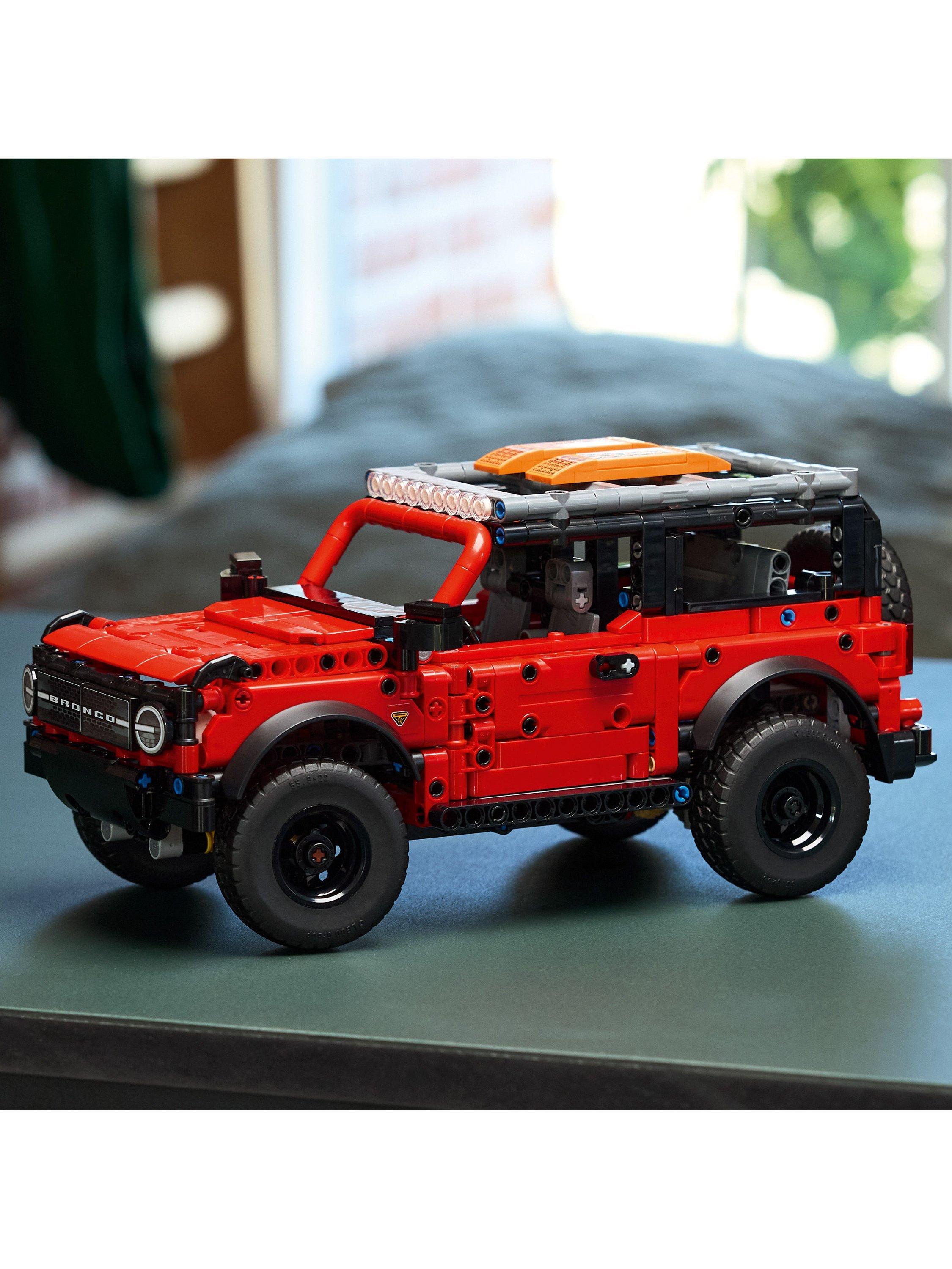 Technic 42213 Ford Bronco SUV Off Road Car Toy