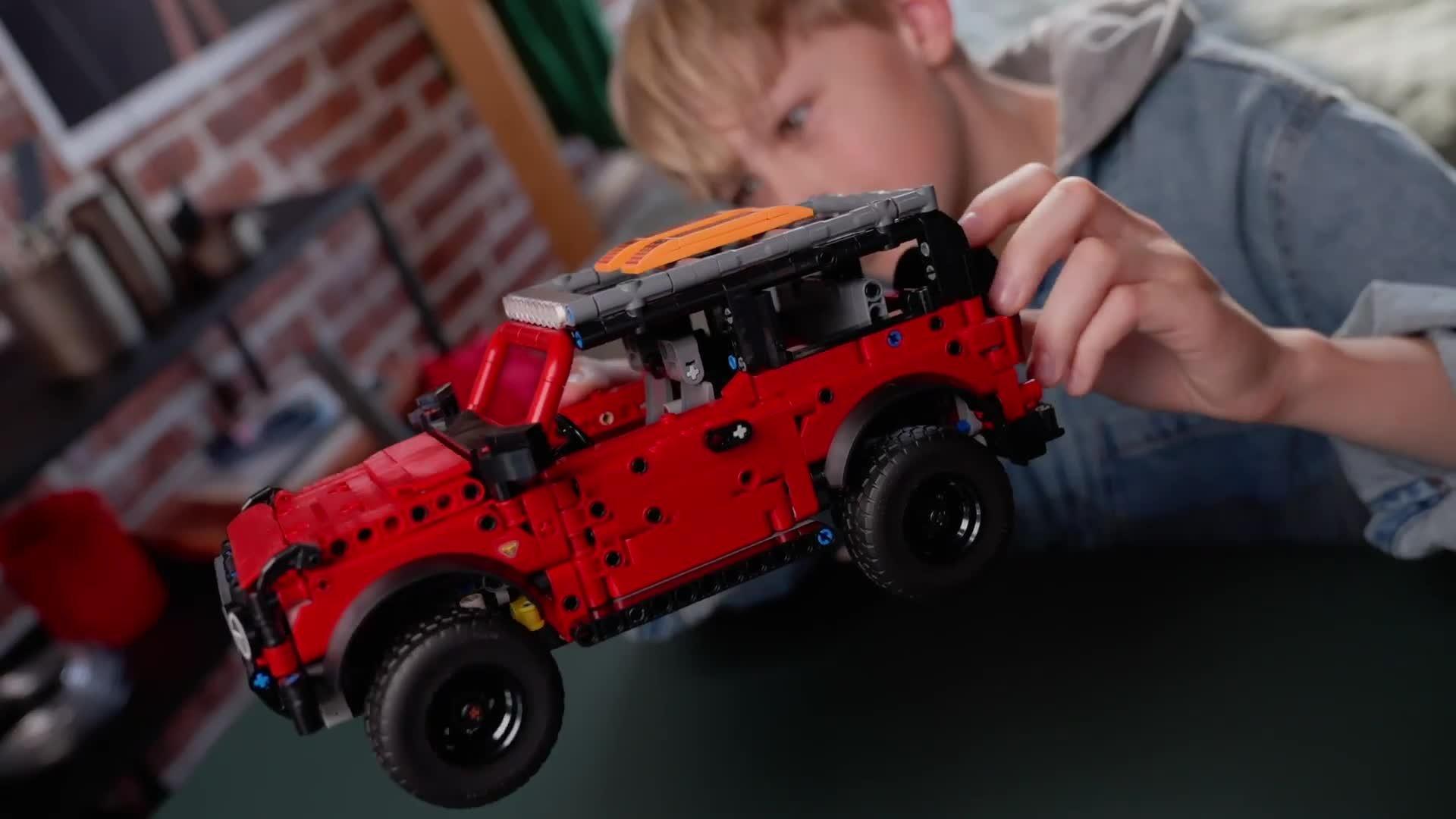Technic 42213 Ford Bronco SUV Off Road Car Toy