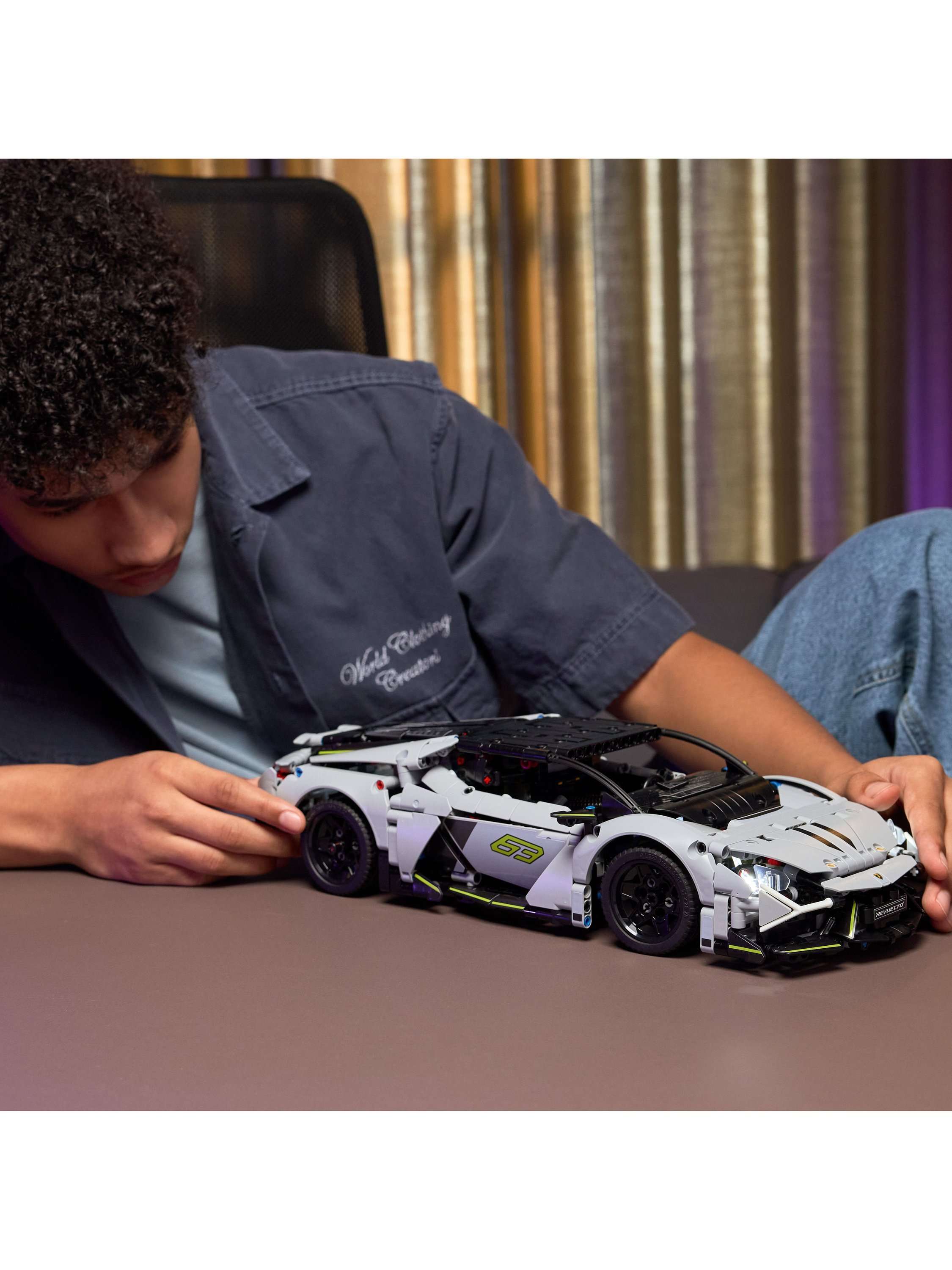 Technic 42214 Lamborghini Revuelto Super Remote Control Sports Car Toy