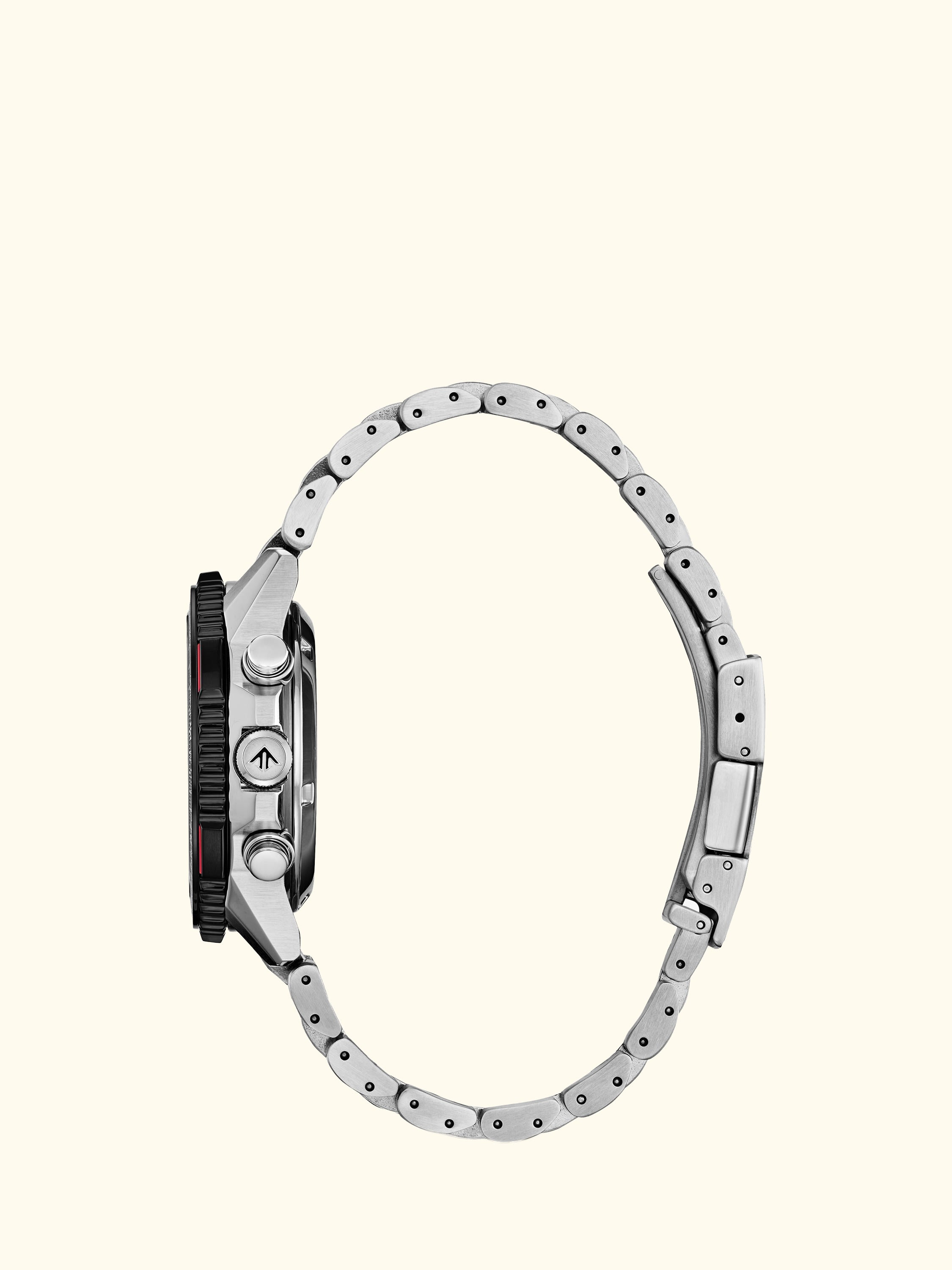 CA4666-56E Men's Red Arrows Bracelet Strap Watch, Black