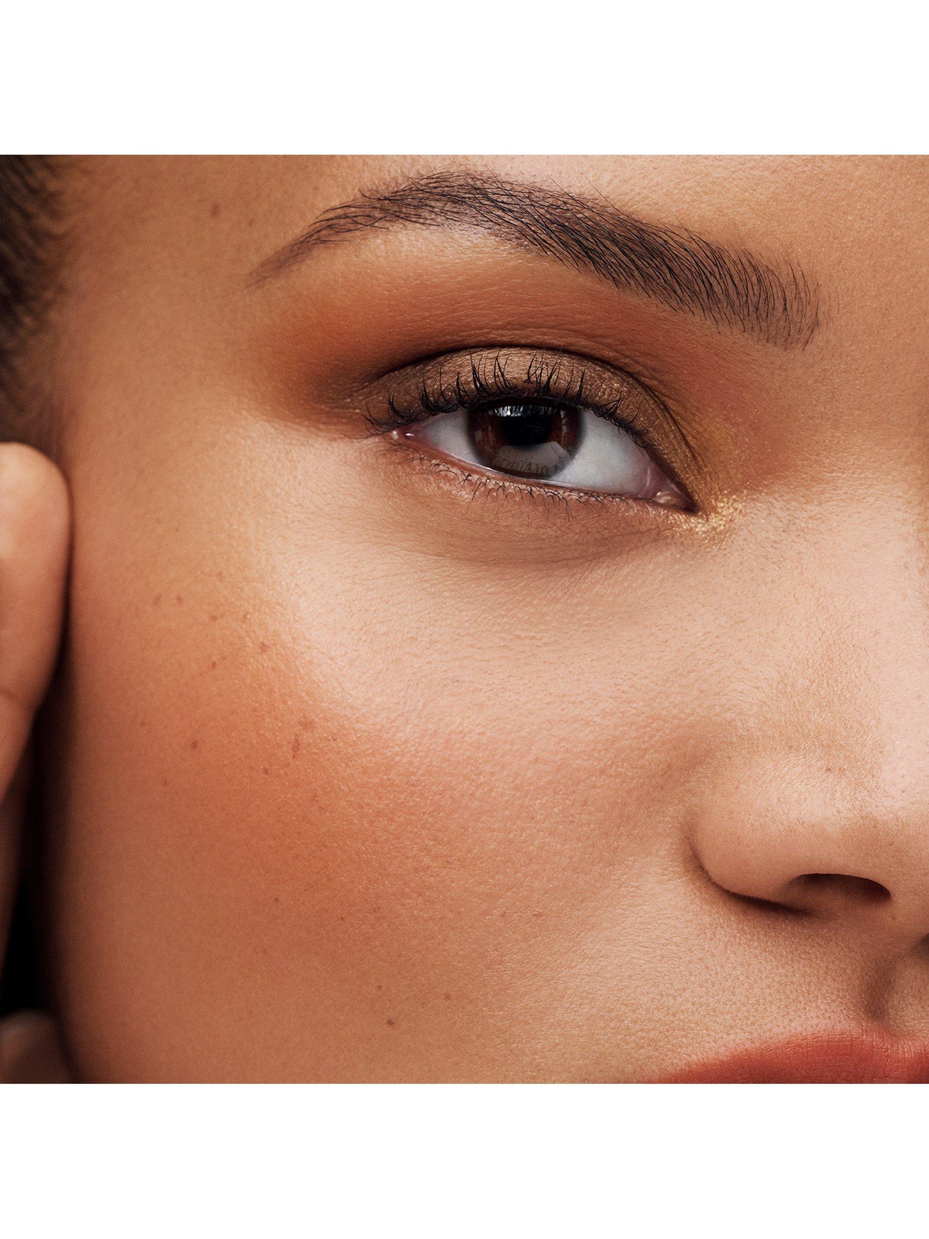 The Sculpting Blush
