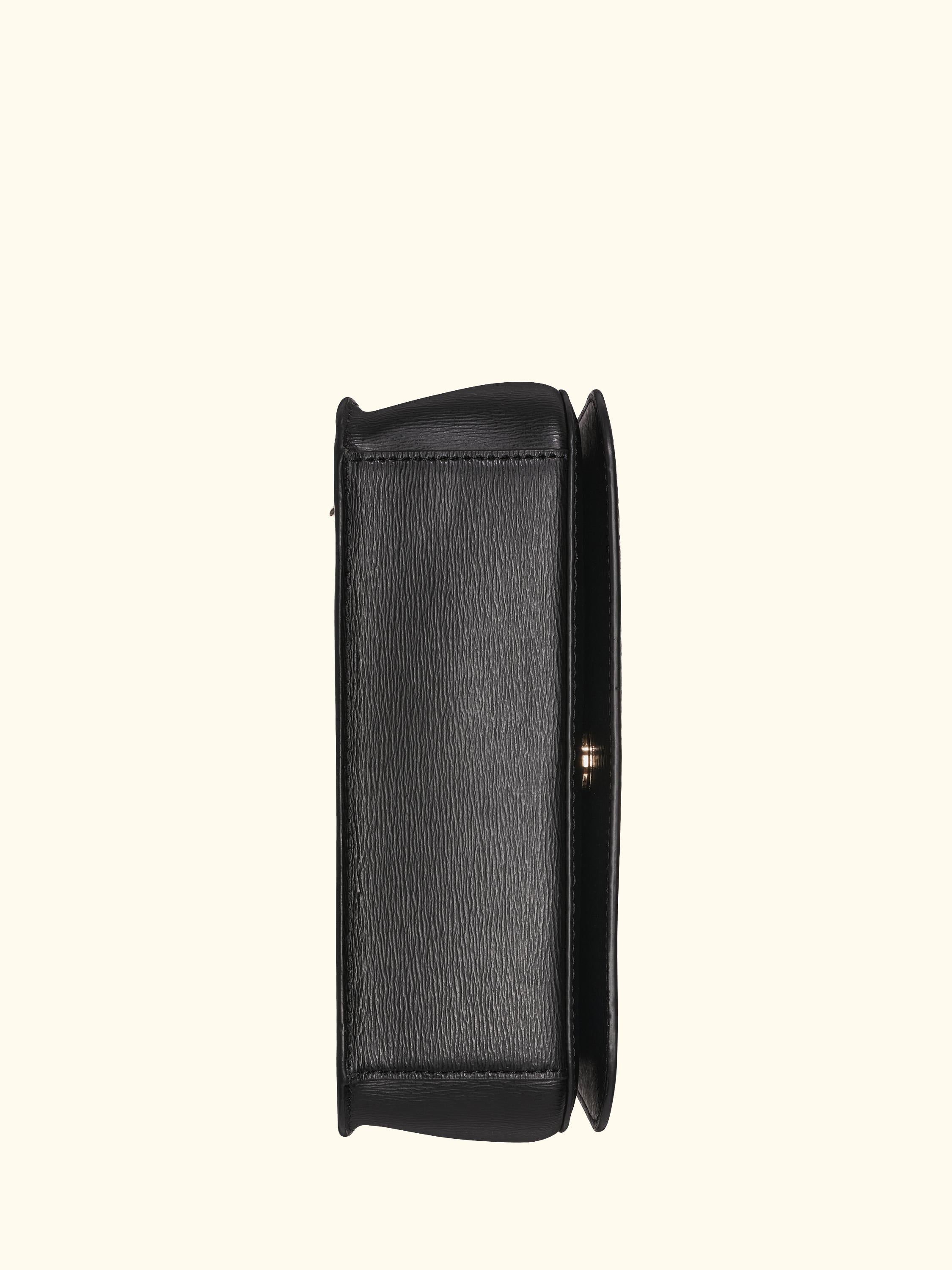 Bryant Magnetic Closure Shoulder Bag