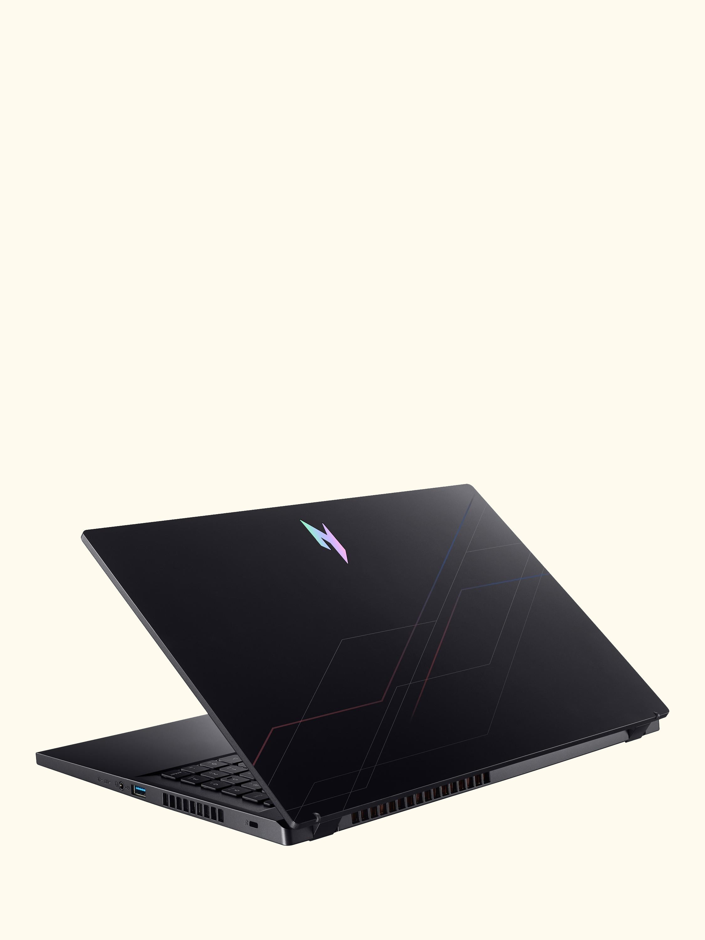 Nitro V15 Gaming Laptop, Intel Core i7 Processor, 16GB RAM, 1TB SSD, RTX 5060, 15.6” Full HD, Black
