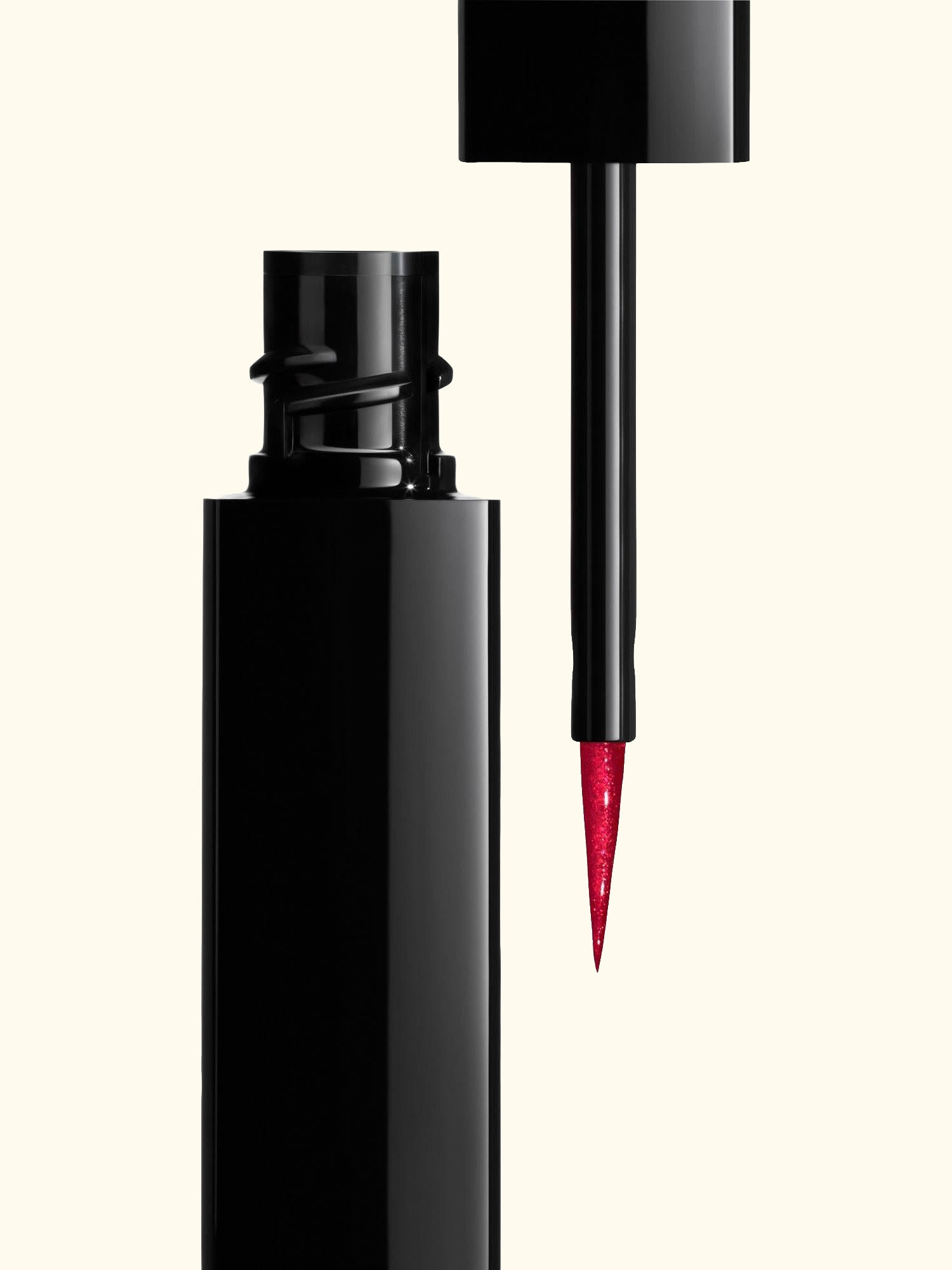 Le Liner De CHANEL High Precision Longwearing and Waterproof Liquid Eyeliner