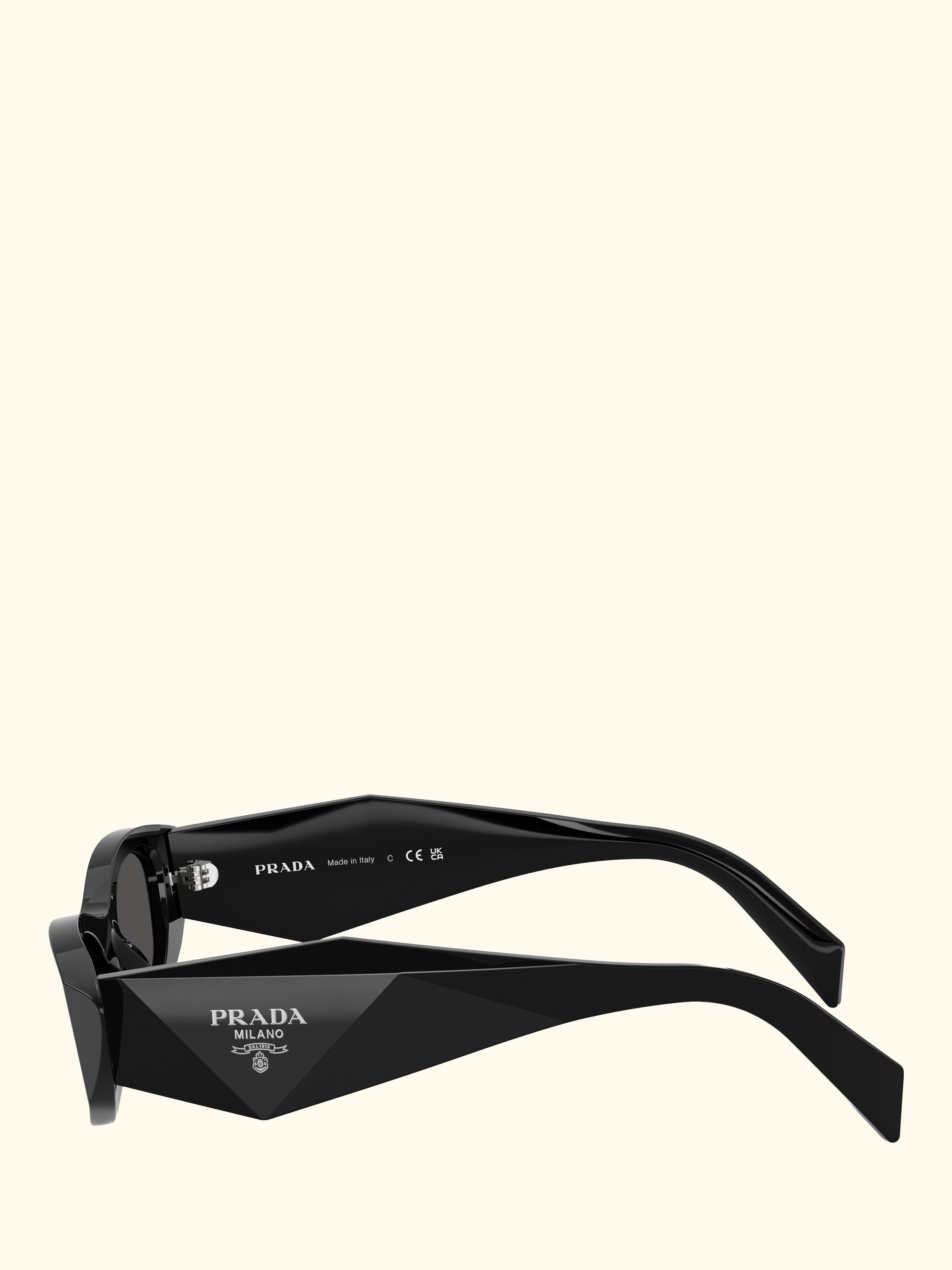 PR B16S Women's Oval Sunglasses, Black/Grey