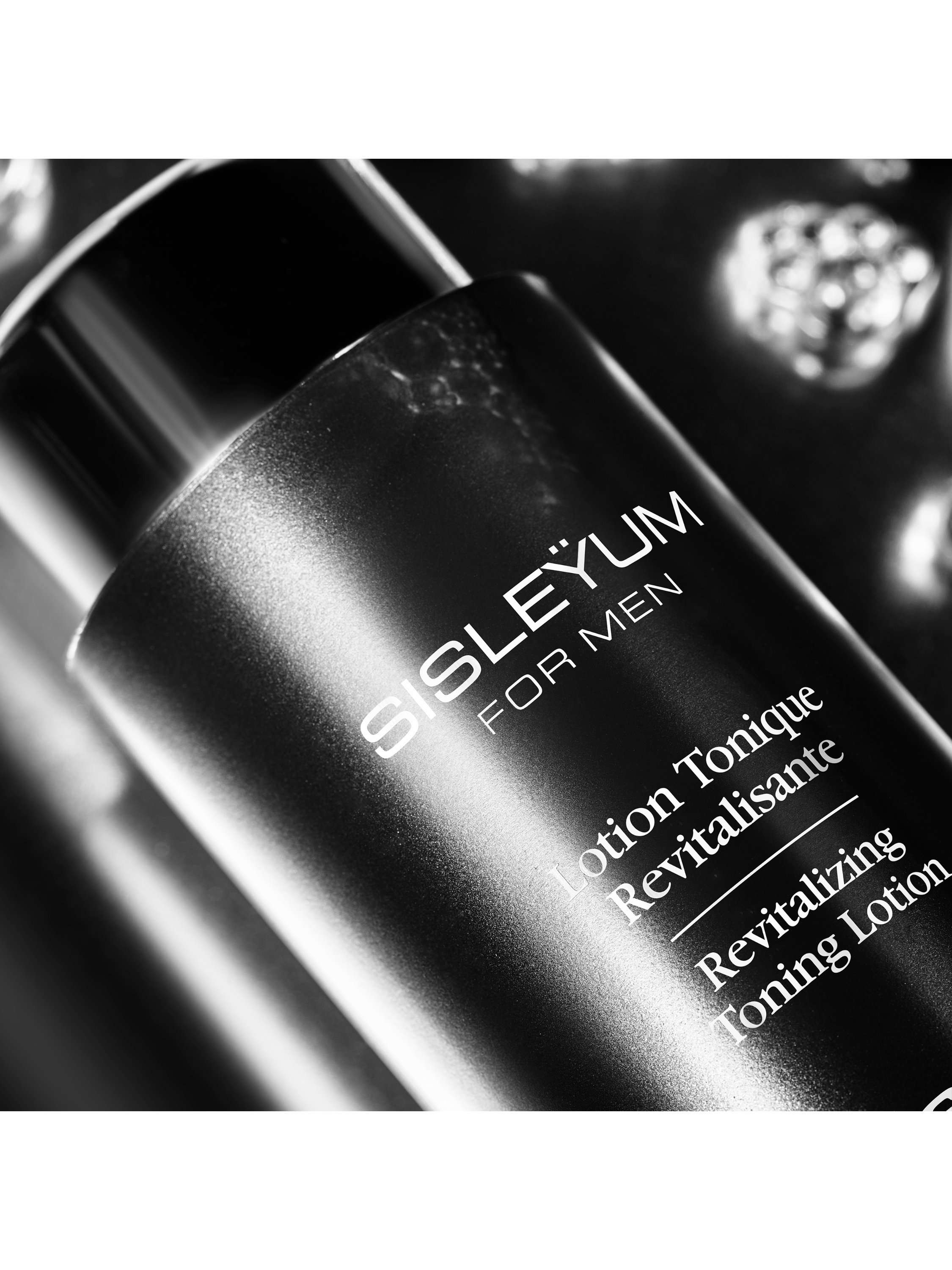 Sisleÿum For Men Revitalising Toning Lotion, 150ml