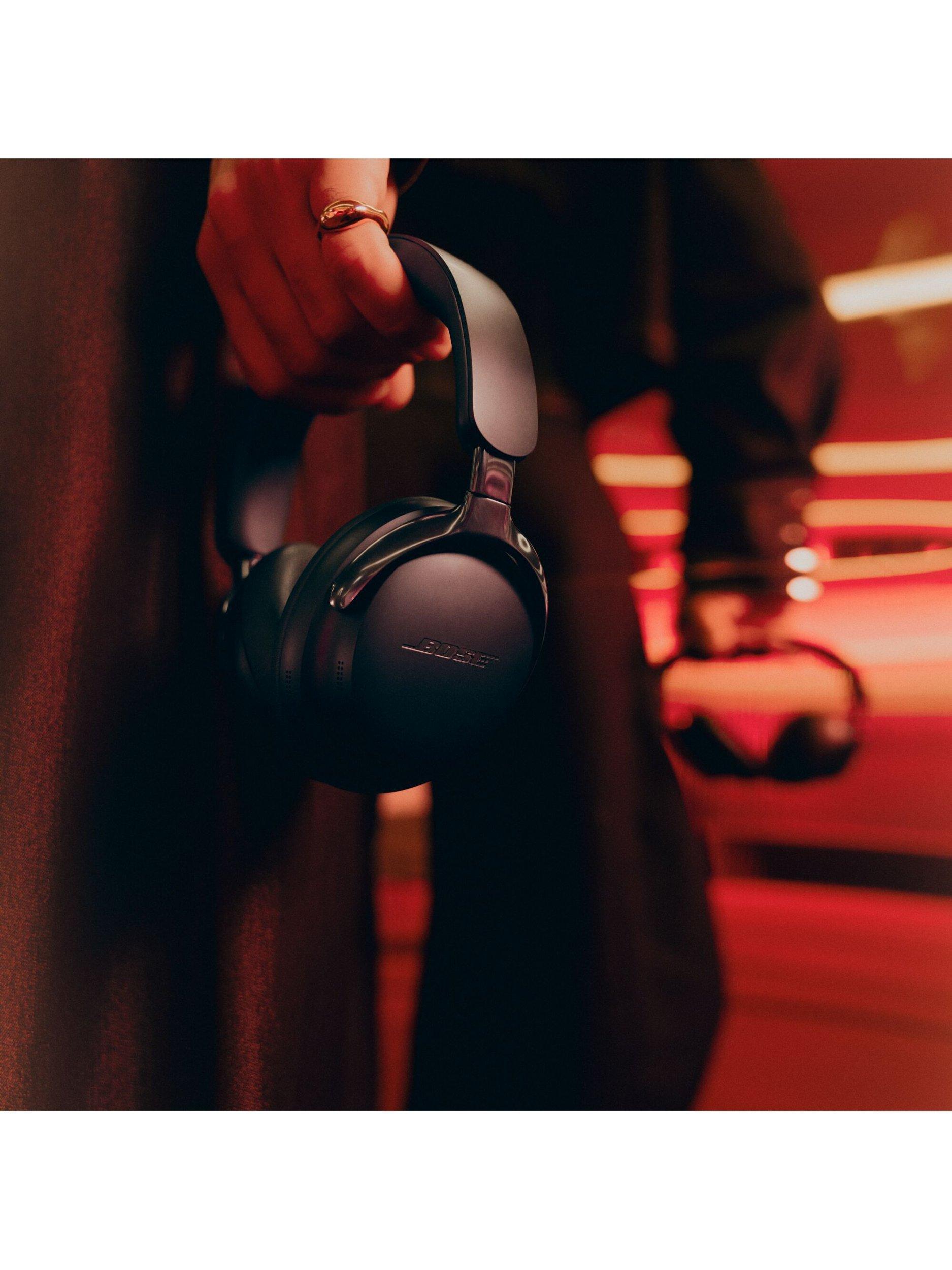 QuietComfort Ultra (2nd Gen) Noise Cancelling Over-Ear Wireless Bluetooth Headphones with Mic/Remote
