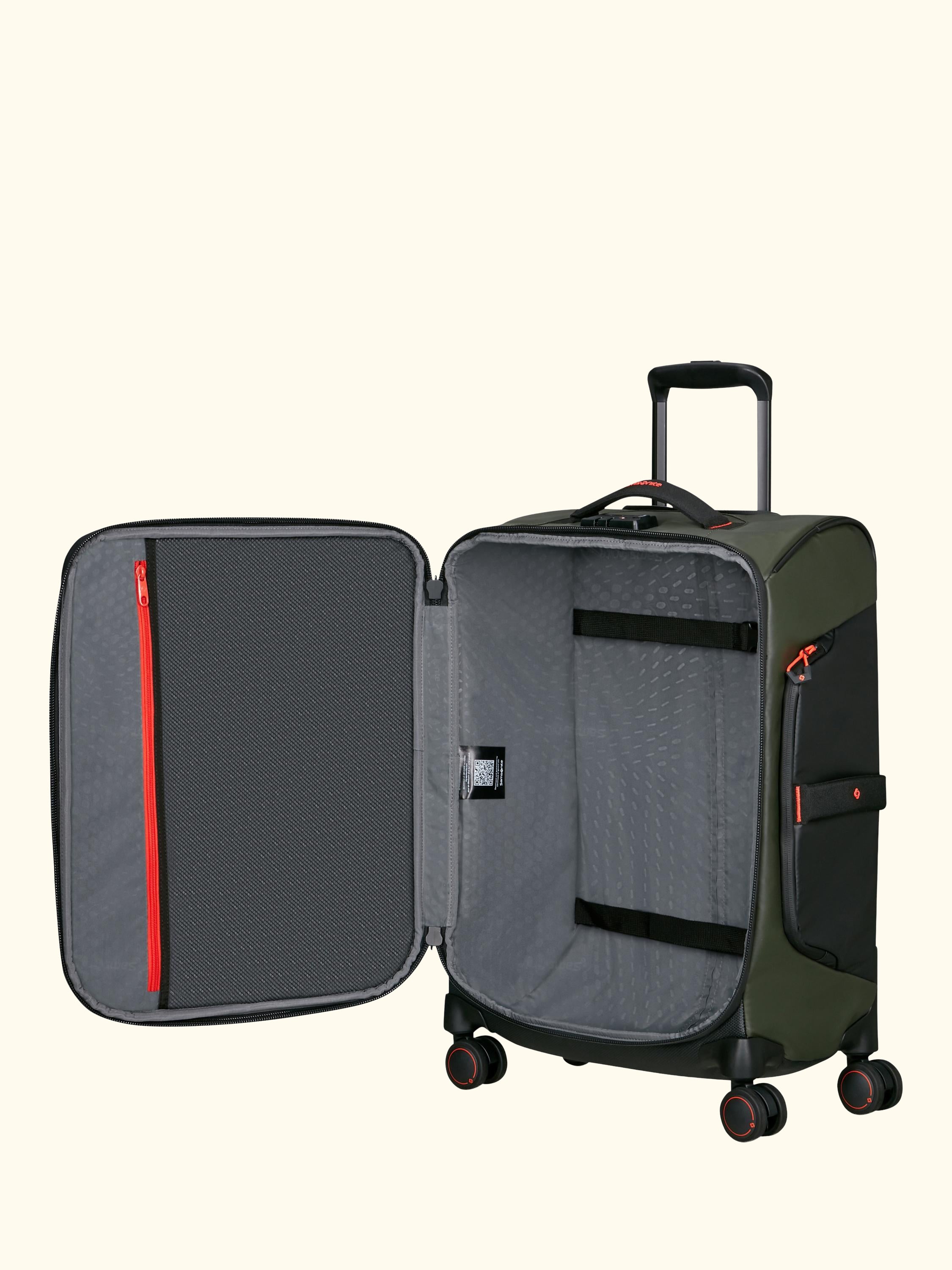 EcoDiver 4-Wheel Spinner Duffle, 50L, Blue Nights