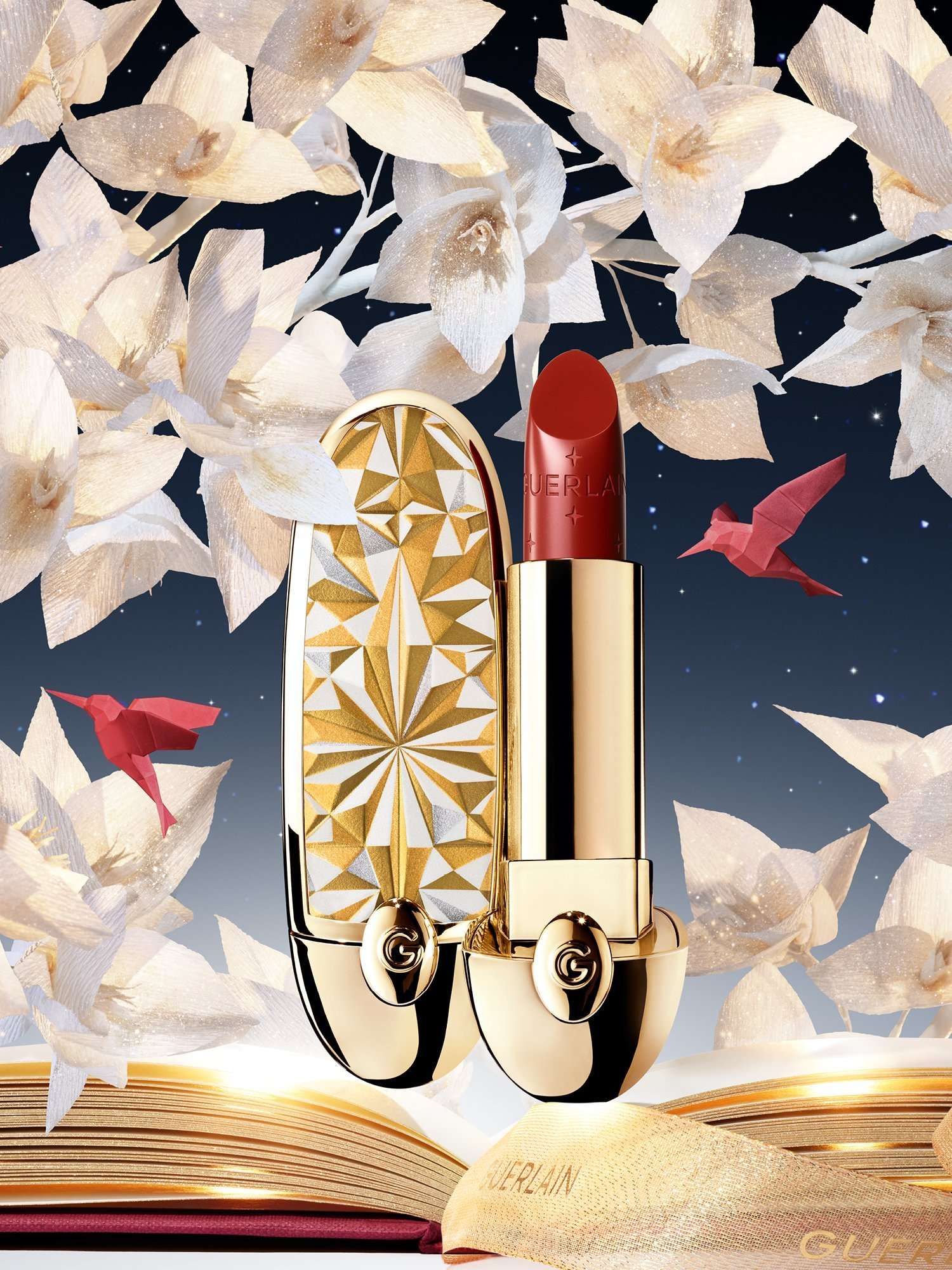 Rouge G The Refill The Customisable Ultra-Care Lipstick Satin Holiday Limited Edition, 877 Le Rouge Étoile
