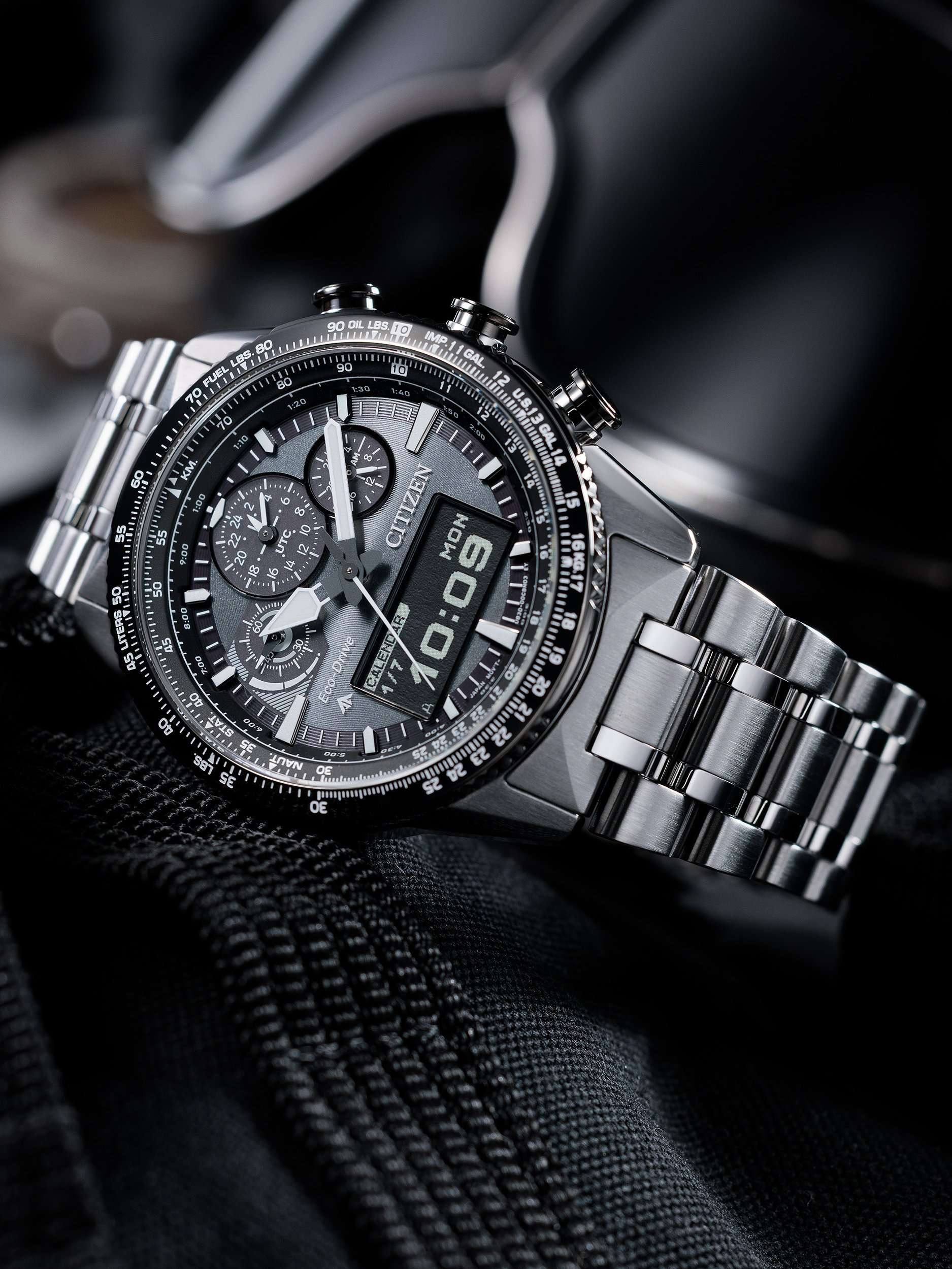 JV2006 Men's Promaster Skyhawk Chronograph Bracelet Strap Watch, Black