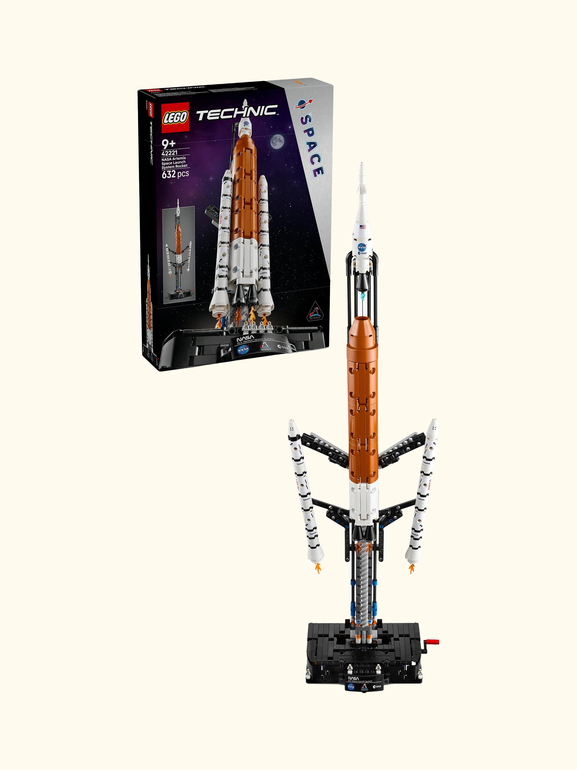 Technic 42221 NASA Artemis Space Launch System Rocket