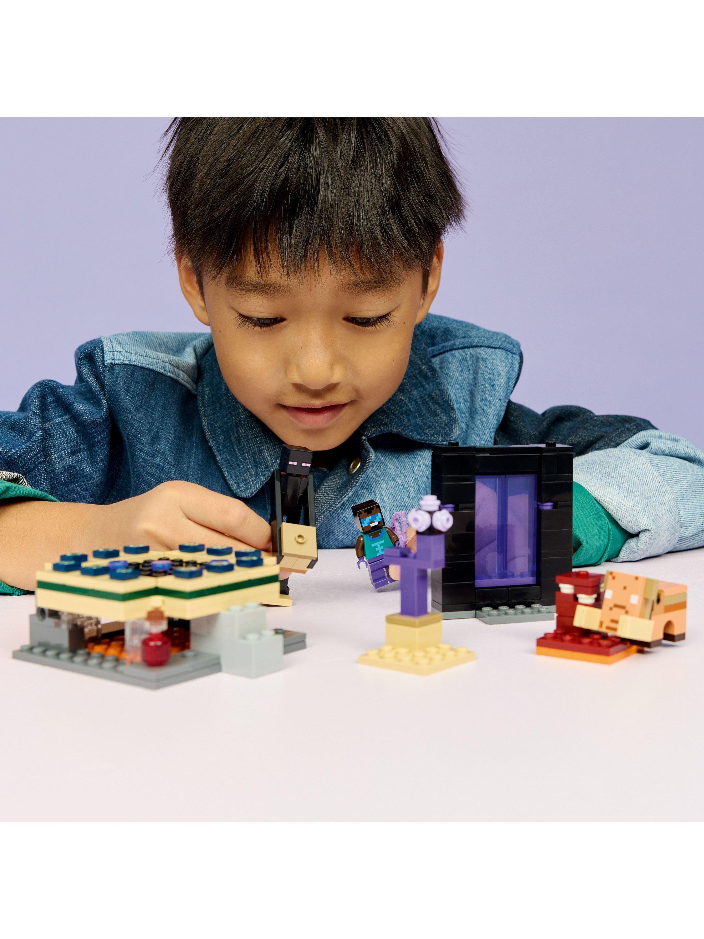 Minecraft 21584 Nether & End Portal Journey Building Toy