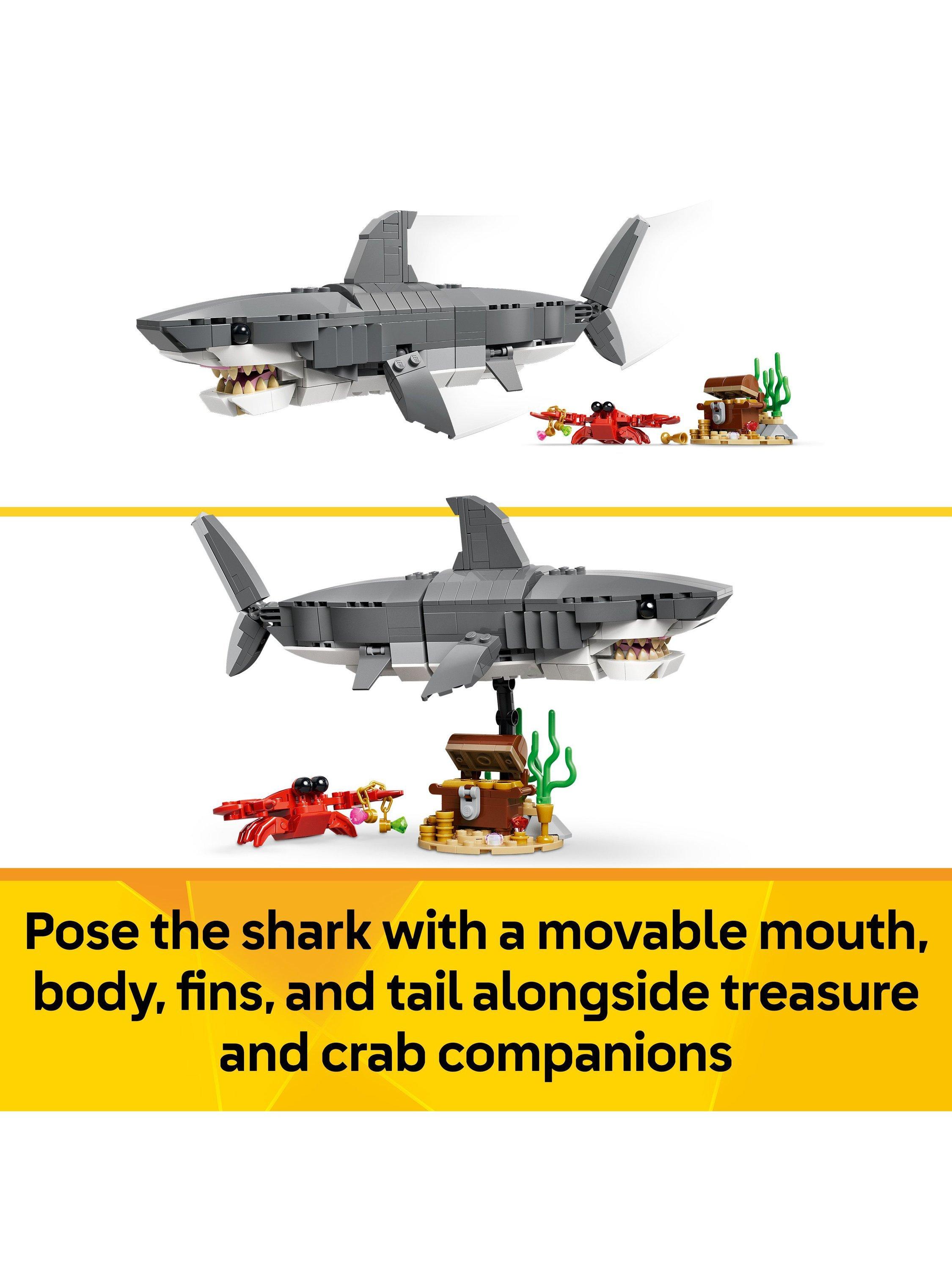 Creator 31381 Fierce Shark with a Treasure Chest 3-in-1 Building Toy