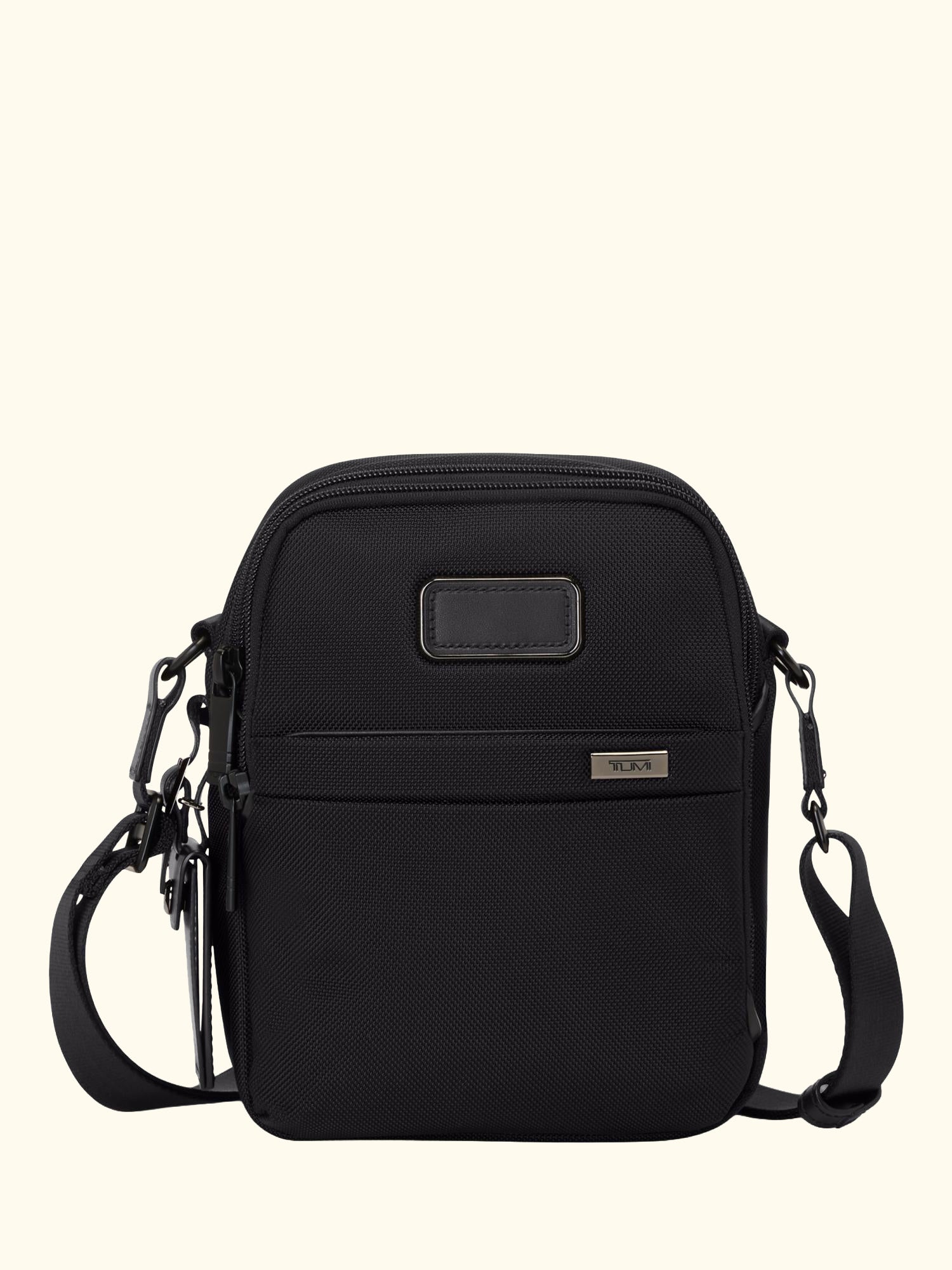 Alpha Medium 15" Briefcase, 30.44L, Black