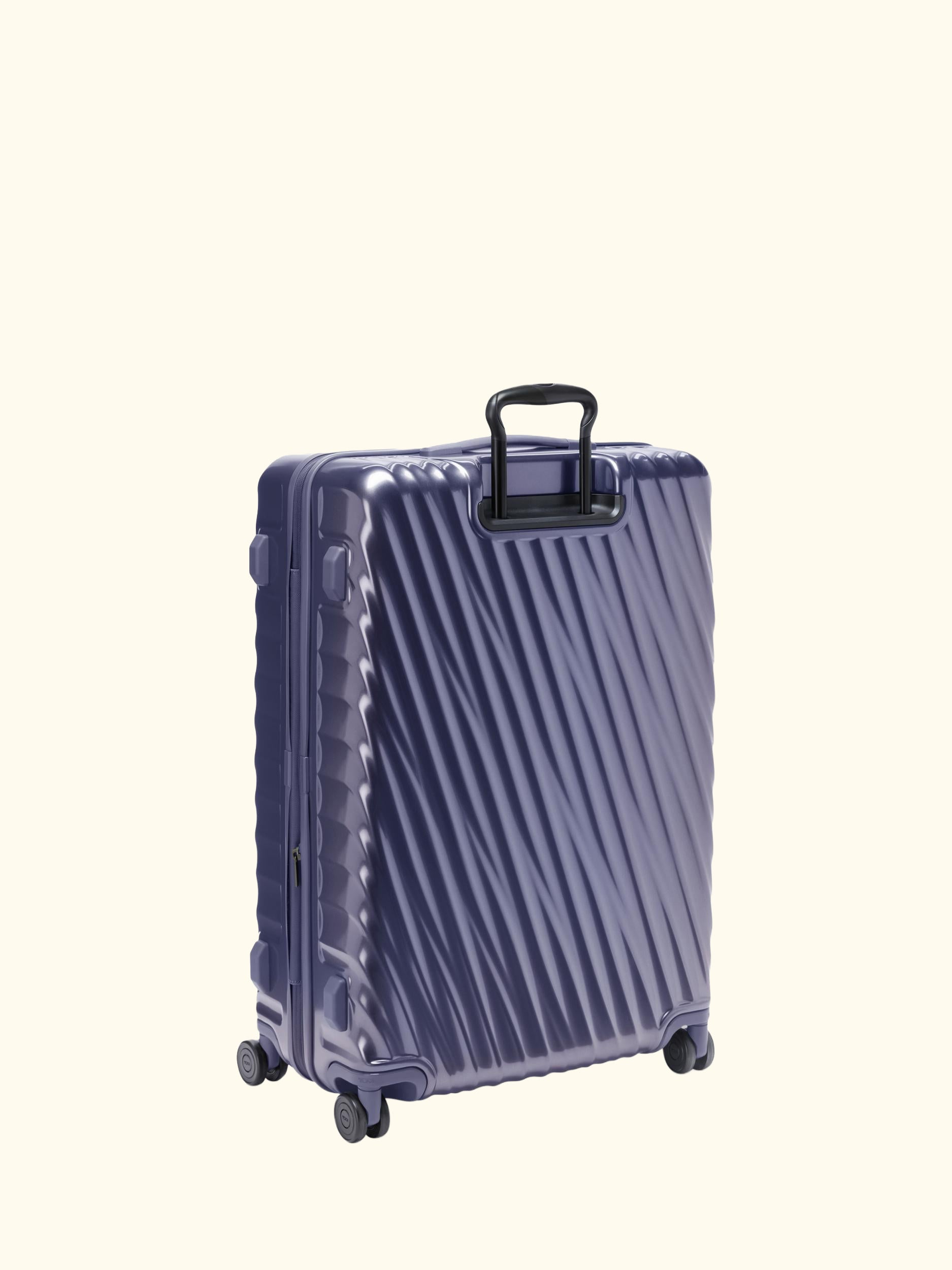 19 Degree Large 4-Wheel Expandable Suitcase, 132L