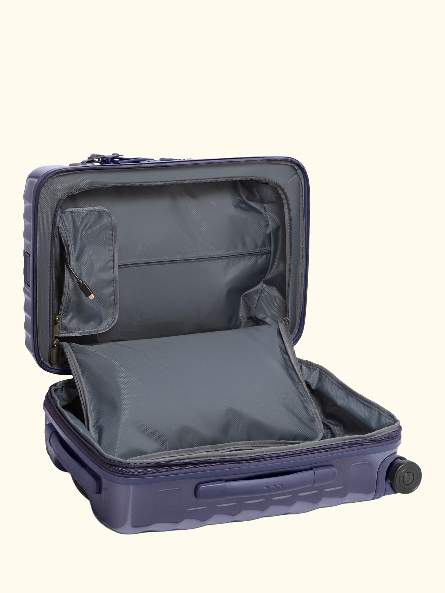 19 Degree International Expandable Cabin Suitcase, 57L