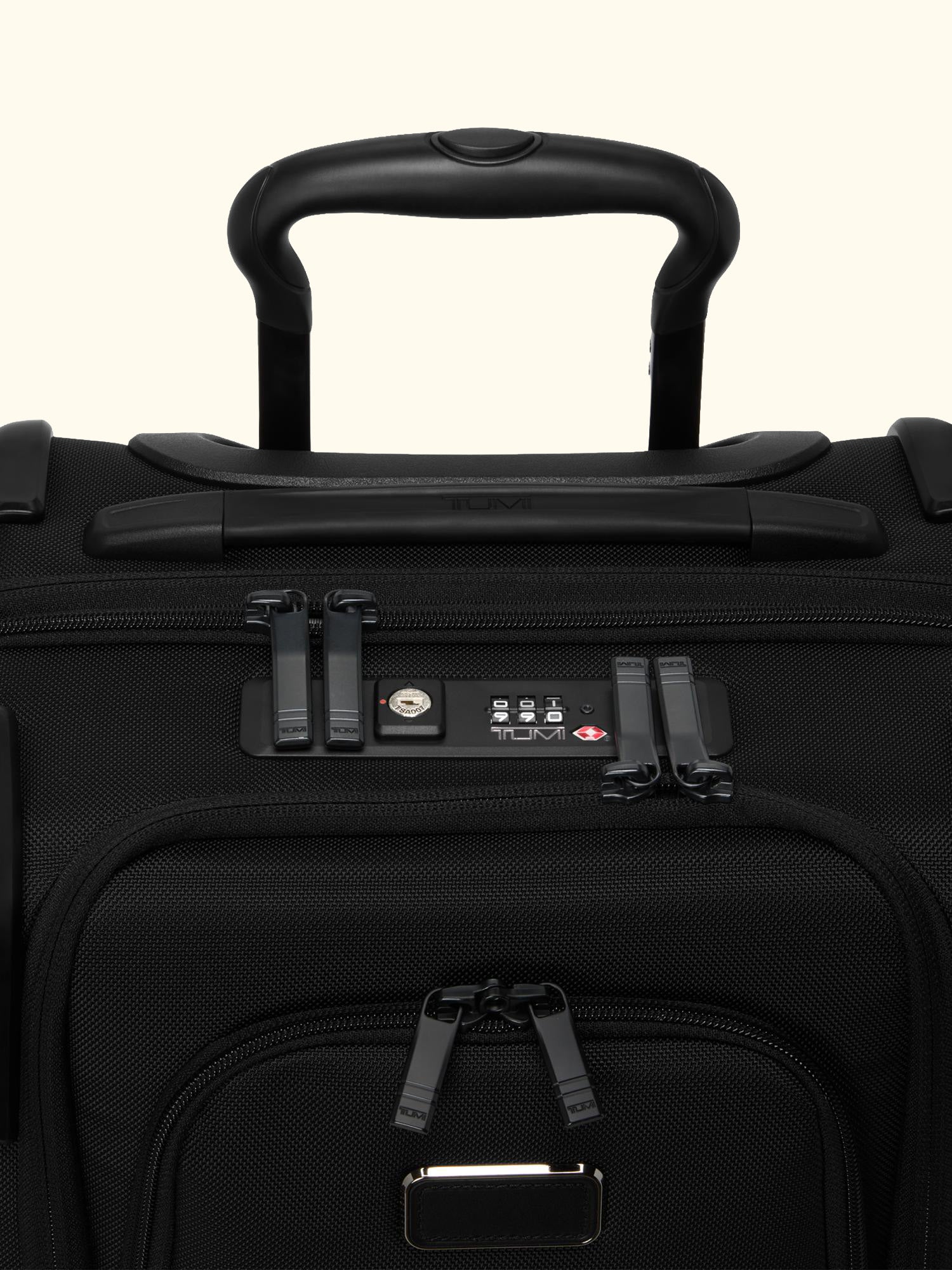 Dual Access Expandable 4-Wheel Cabin Suitcase, 69L