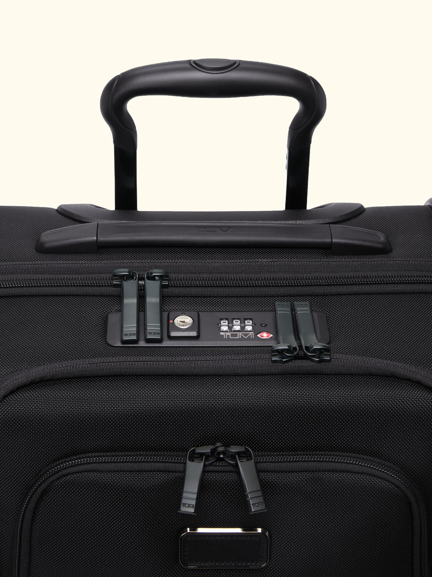 Large Dual Access Expandable 4-Wheel Suitcase, 74L