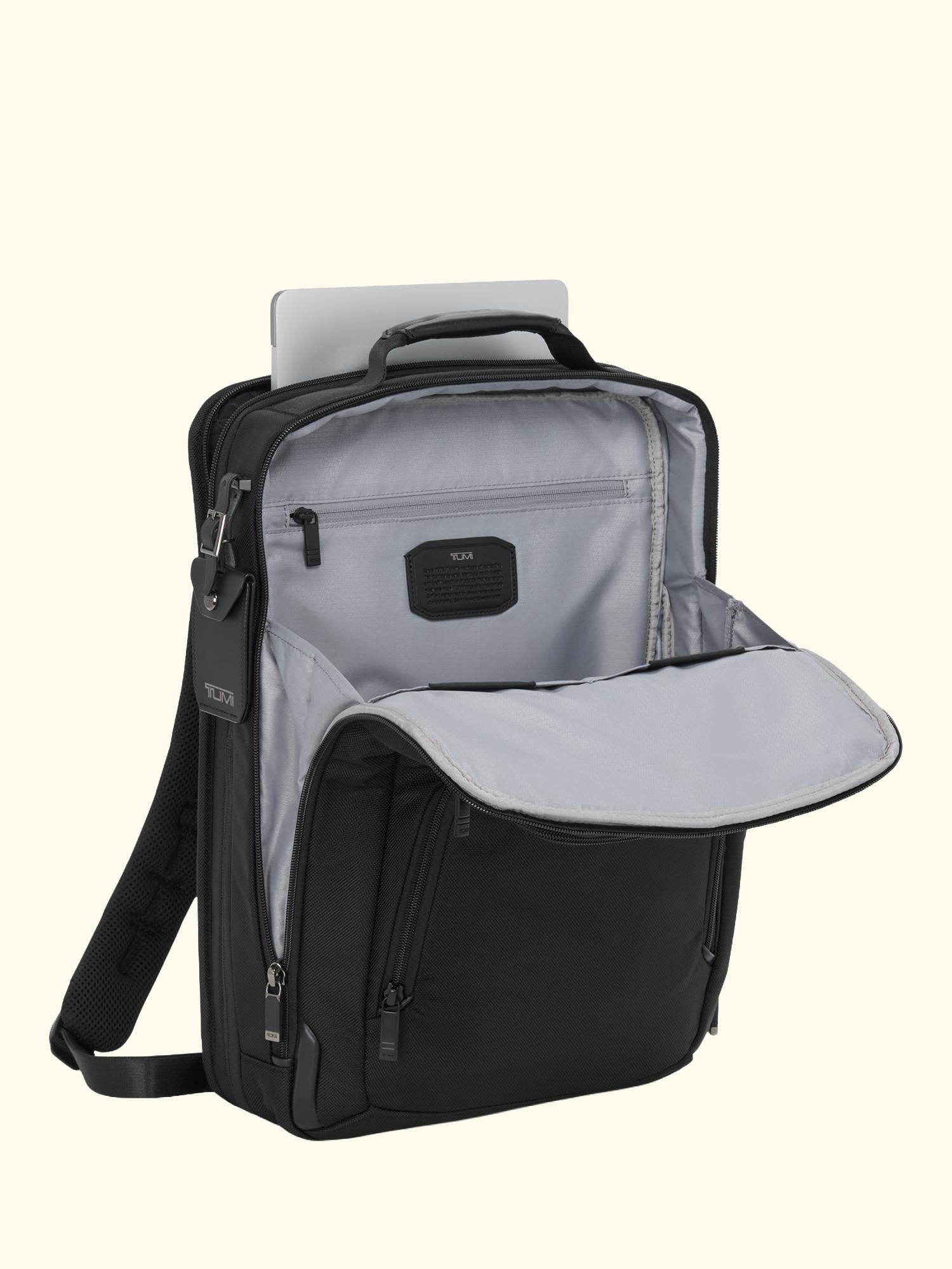 Alpha Large 17" Expandable Backpack, 39.65L Black