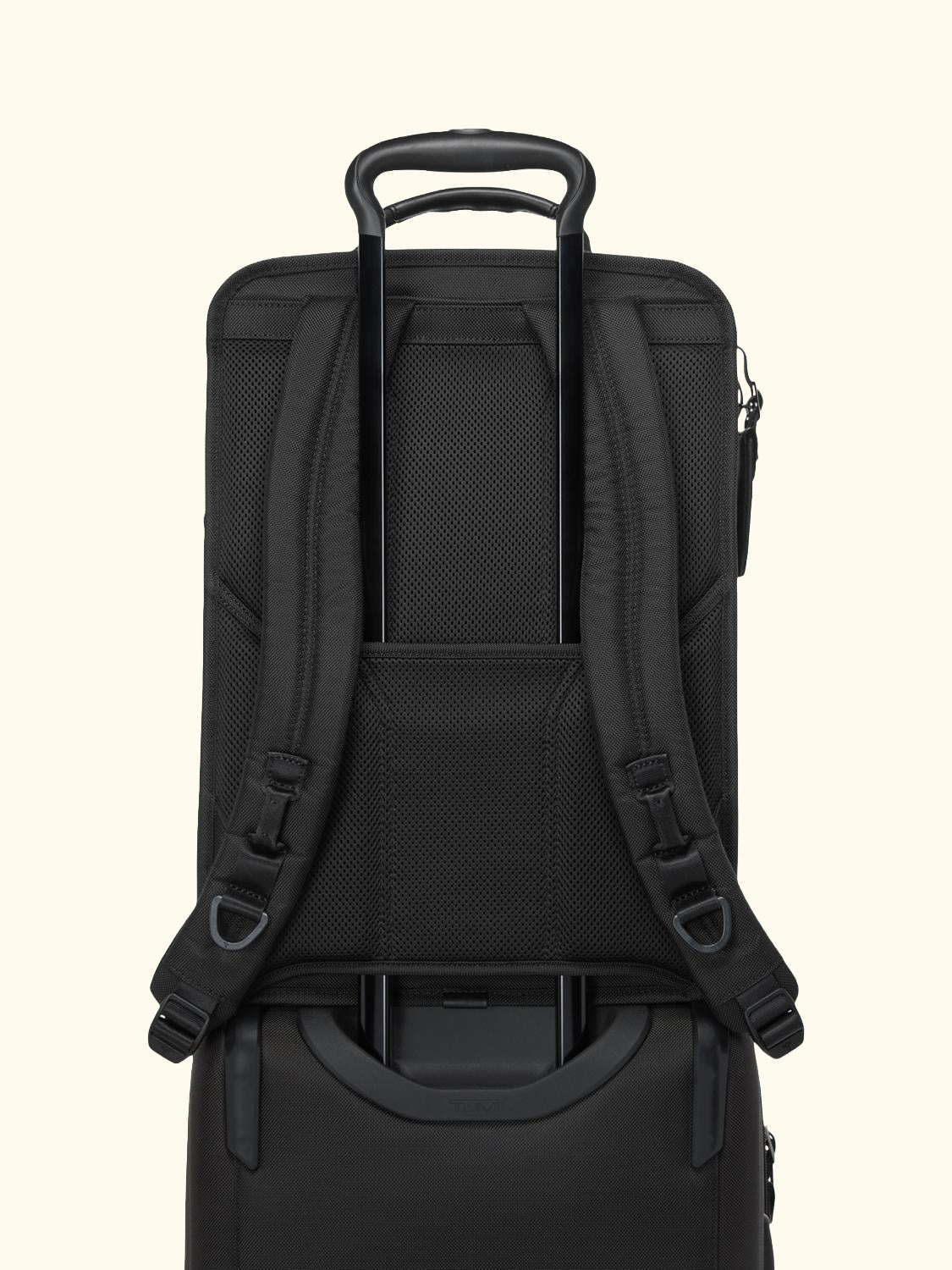 Alpha Large 17" Expandable Backpack, 39.65L Black