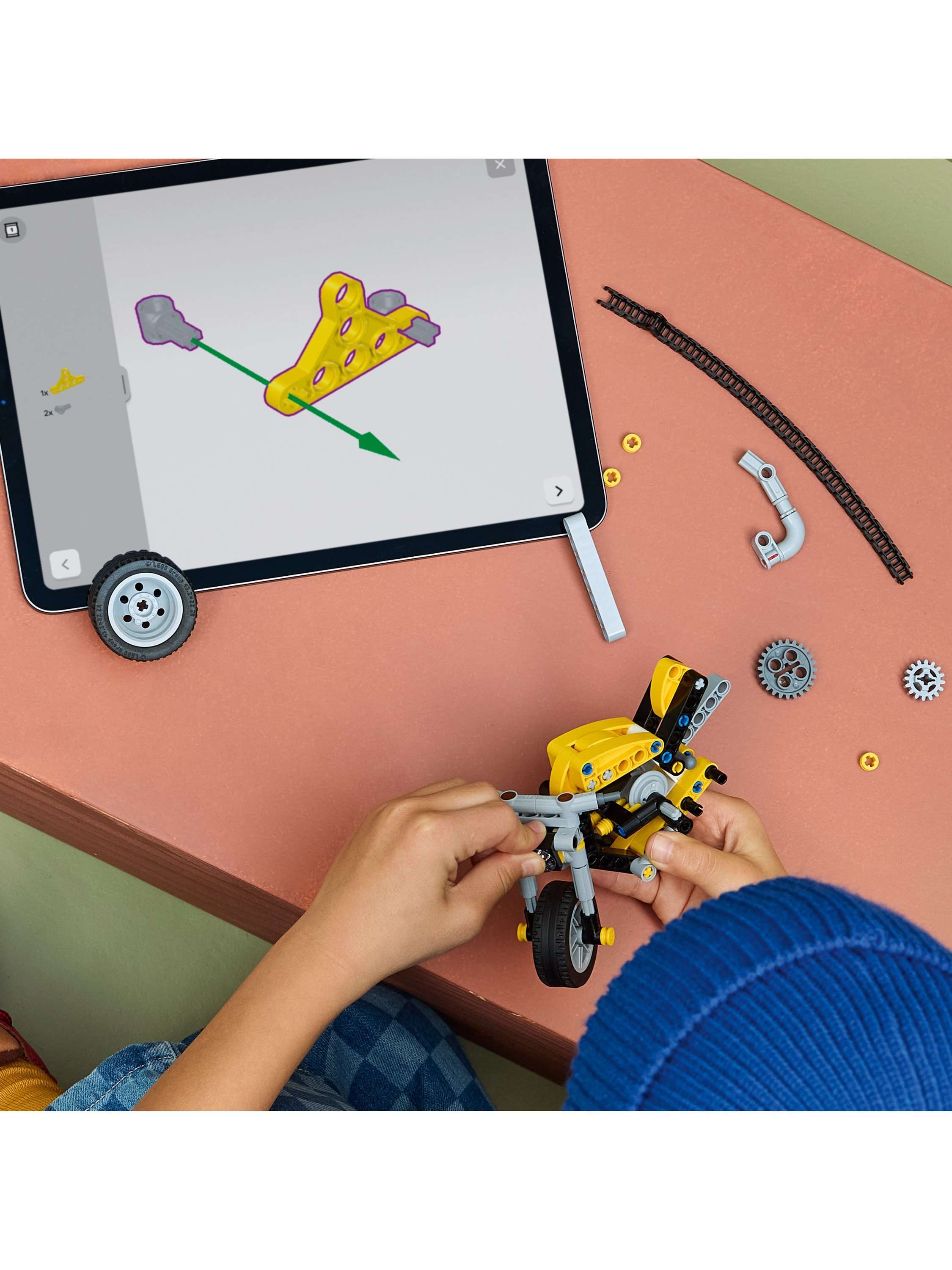 Technic 42225 Yellow Motorbike Toy