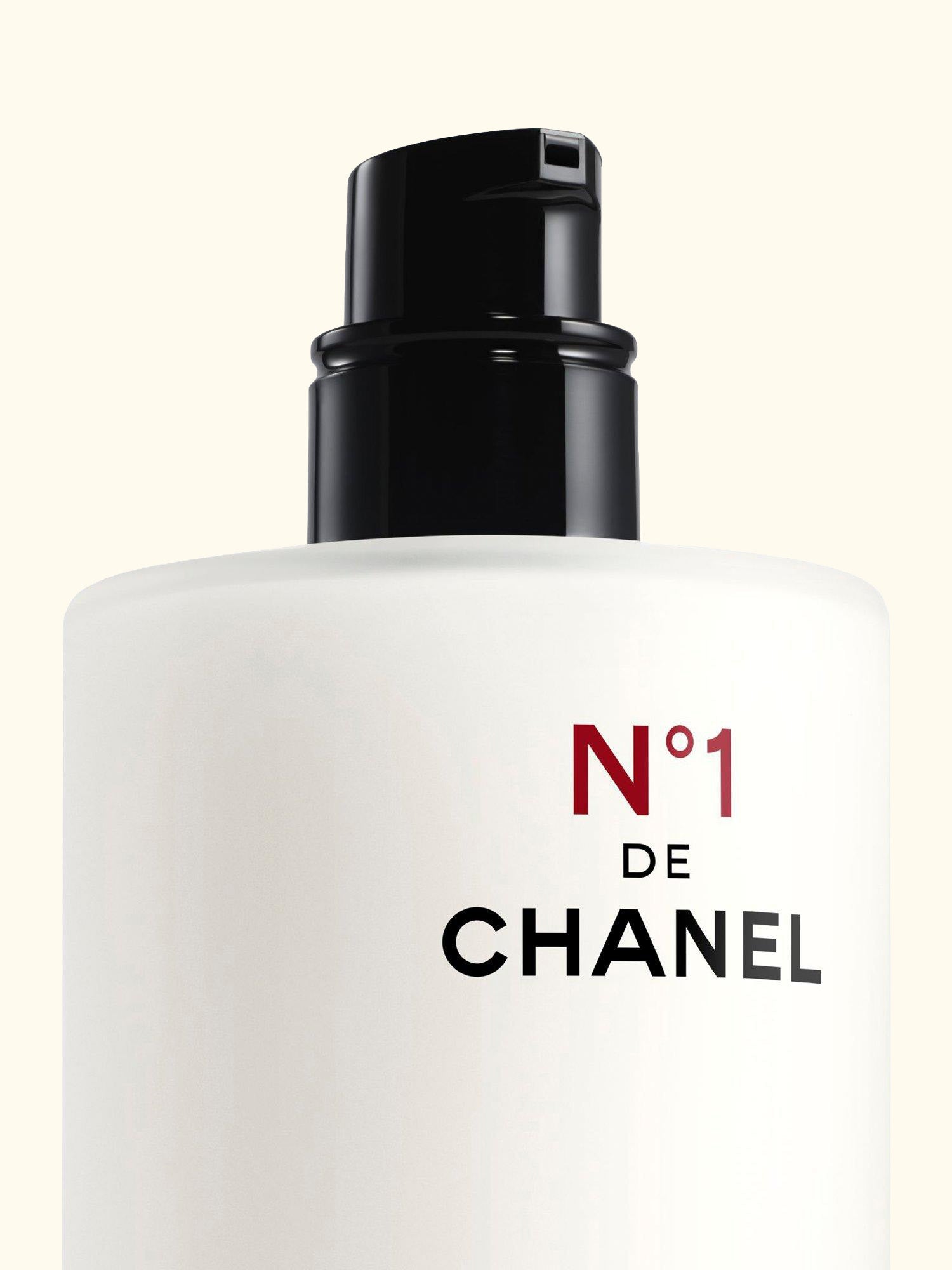 N°1 De Chanel Refining Youth Emulsion Revitalises Skin Texture - Mattifies - Smooths Pump Bottle, 100ml