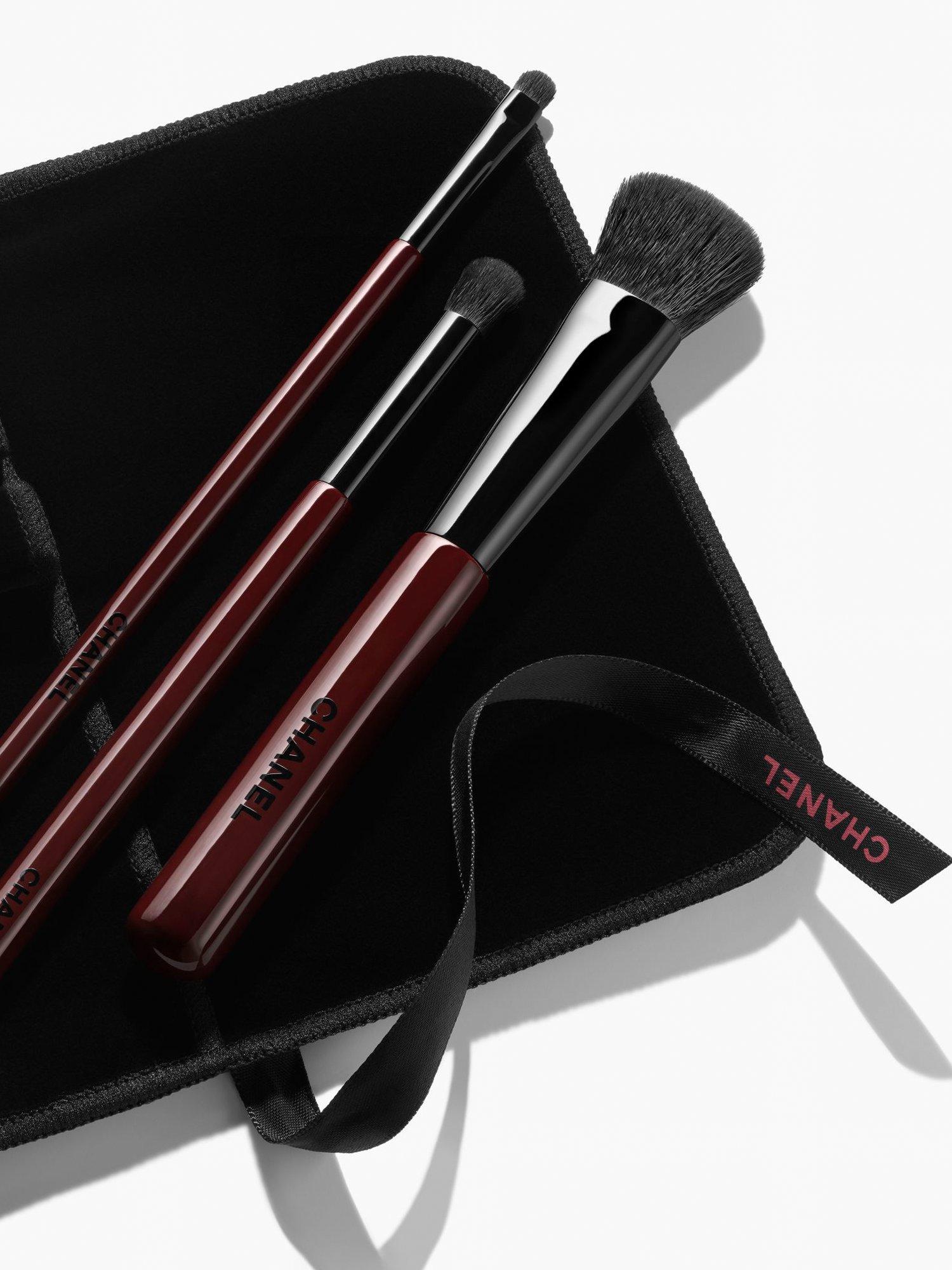 Les Pinceaux Rouge Noir Professional Makeup Brushes Set