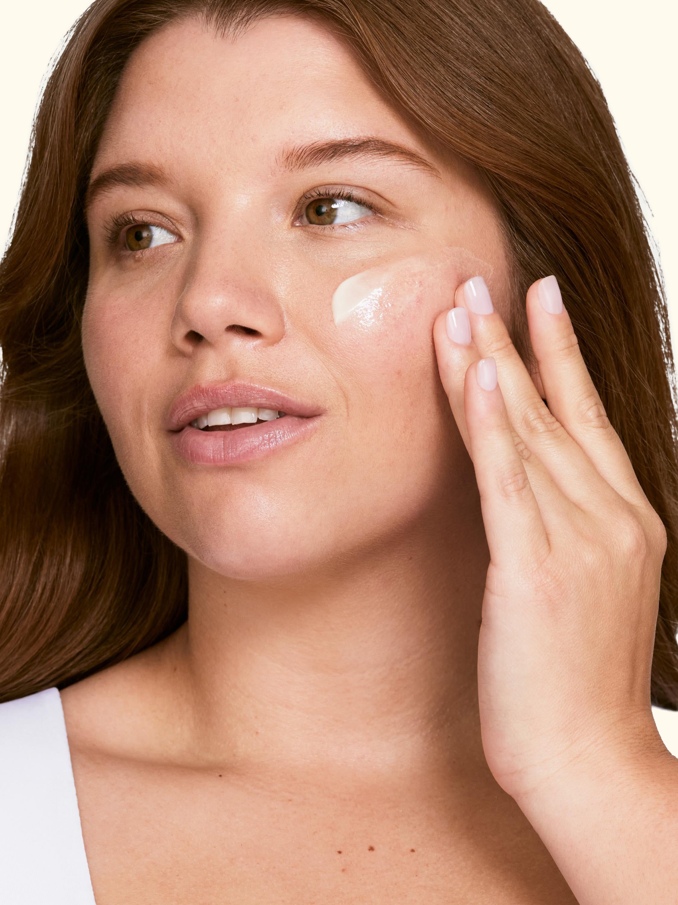 Healthy Skin Routine Very Dry to Dry Mini Skincare Gift Set