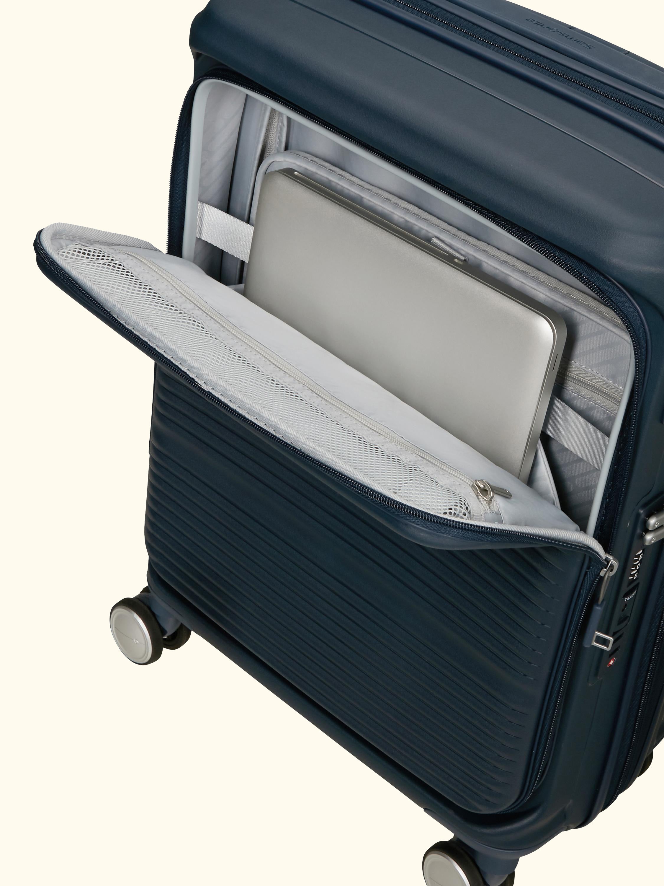 Paralux 55cm 4-Wheel Medium Suitcase, 46L