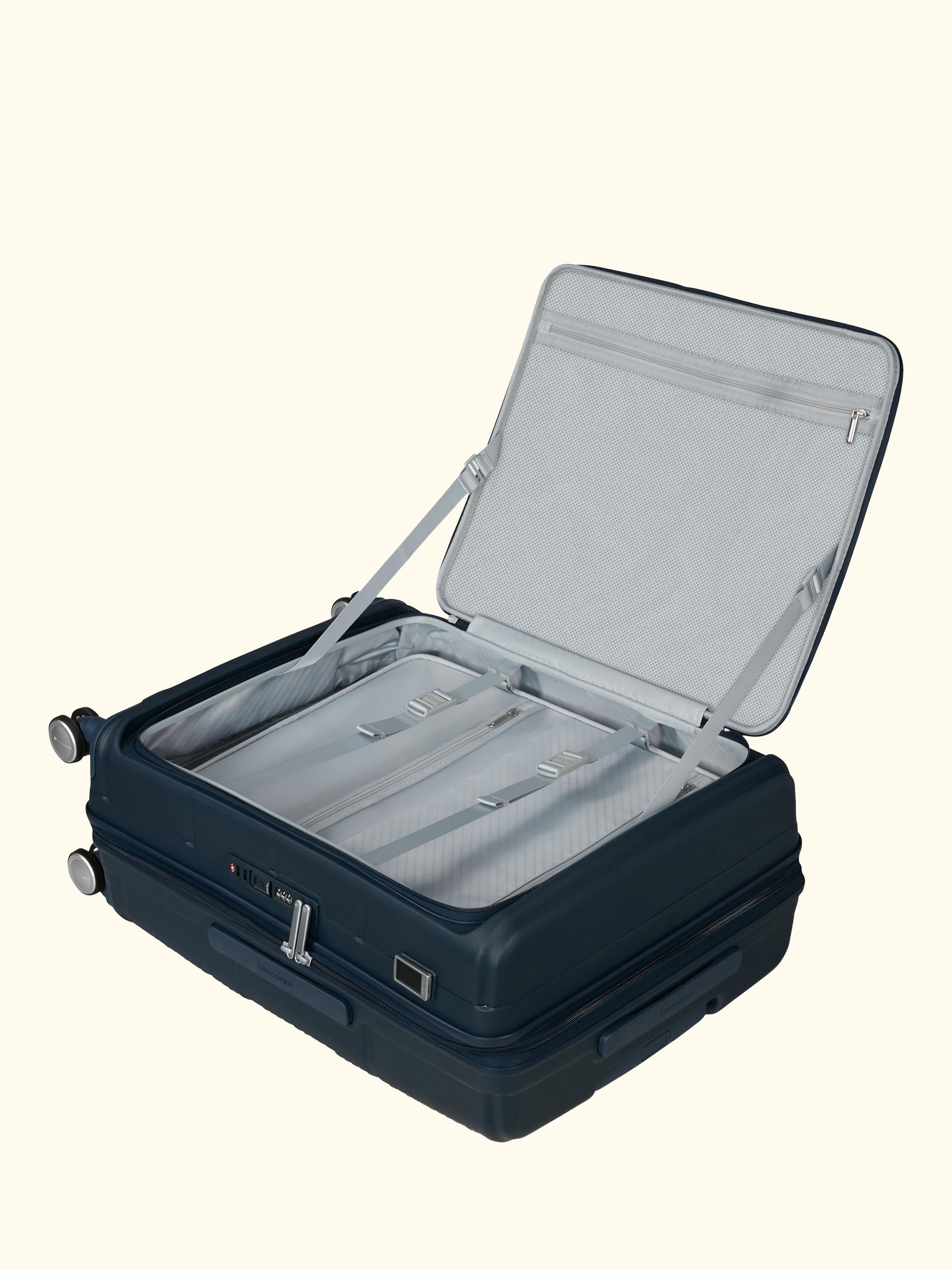 Paralux 75cm 4-Wheel Large Suitcase, 115L