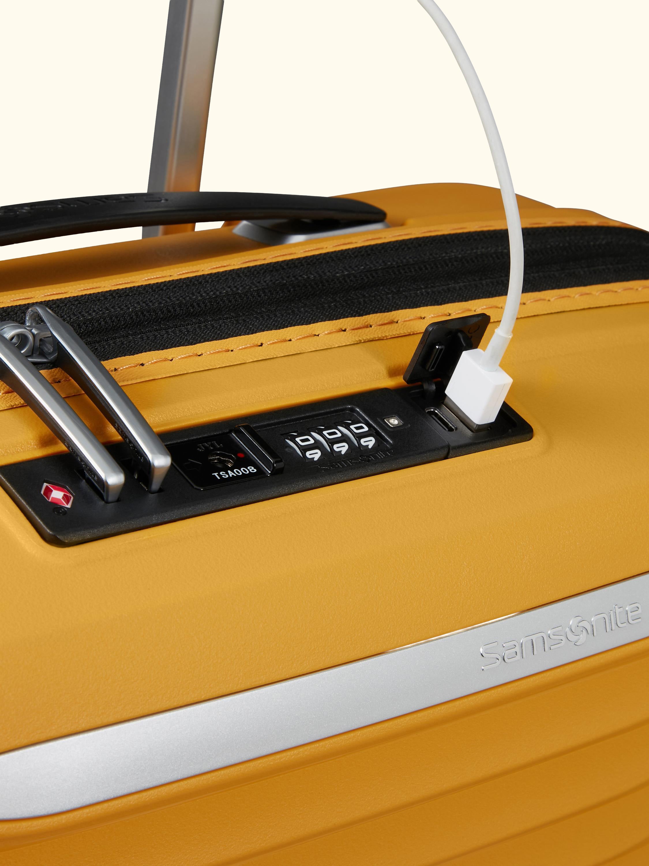 Upscape 55cm, 35cm Wide Expandable 4-Wheel Cabin Case, 45L