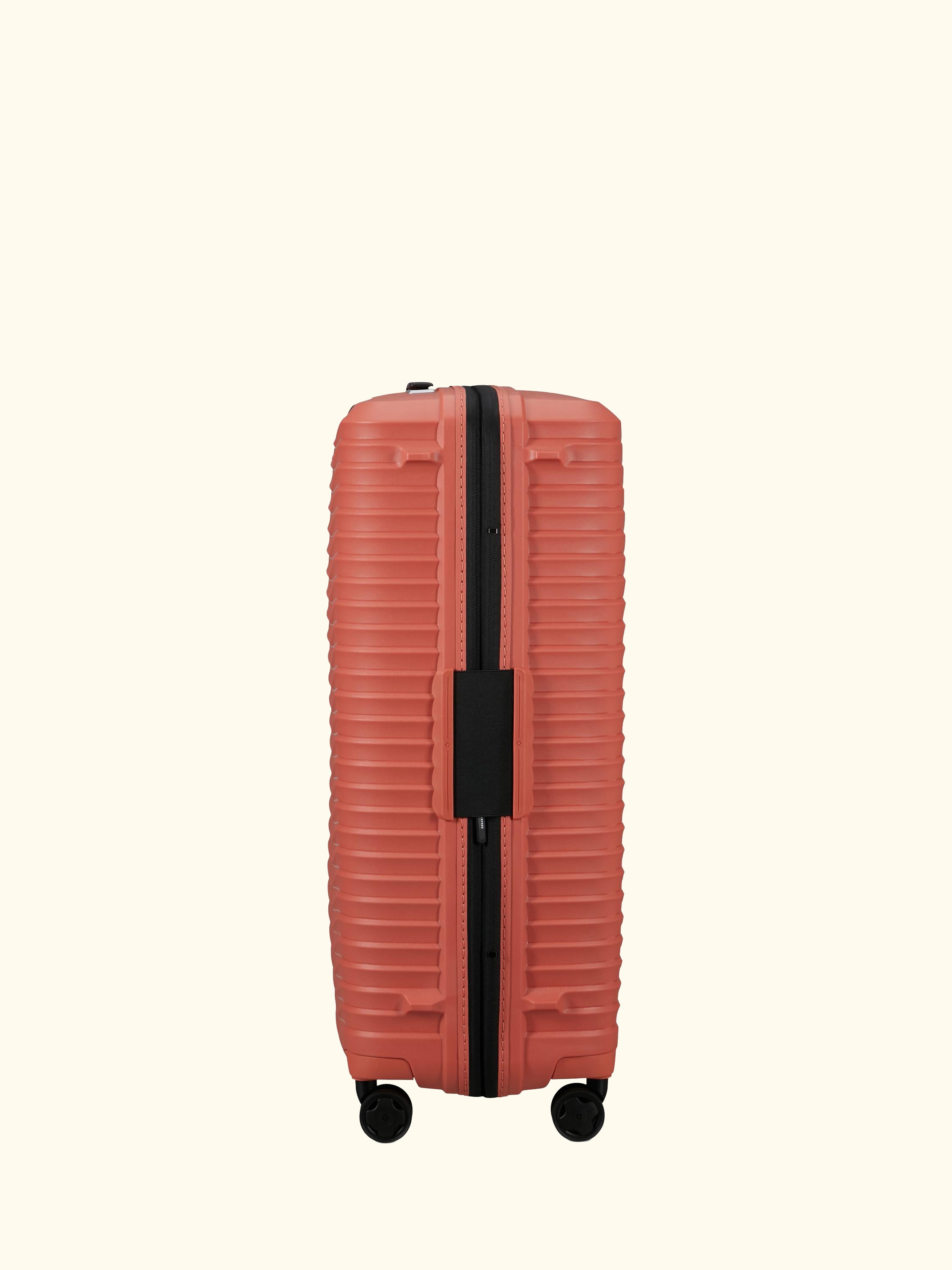 Upscape 75cm Expandable 4-Wheel Suitcase, 114L