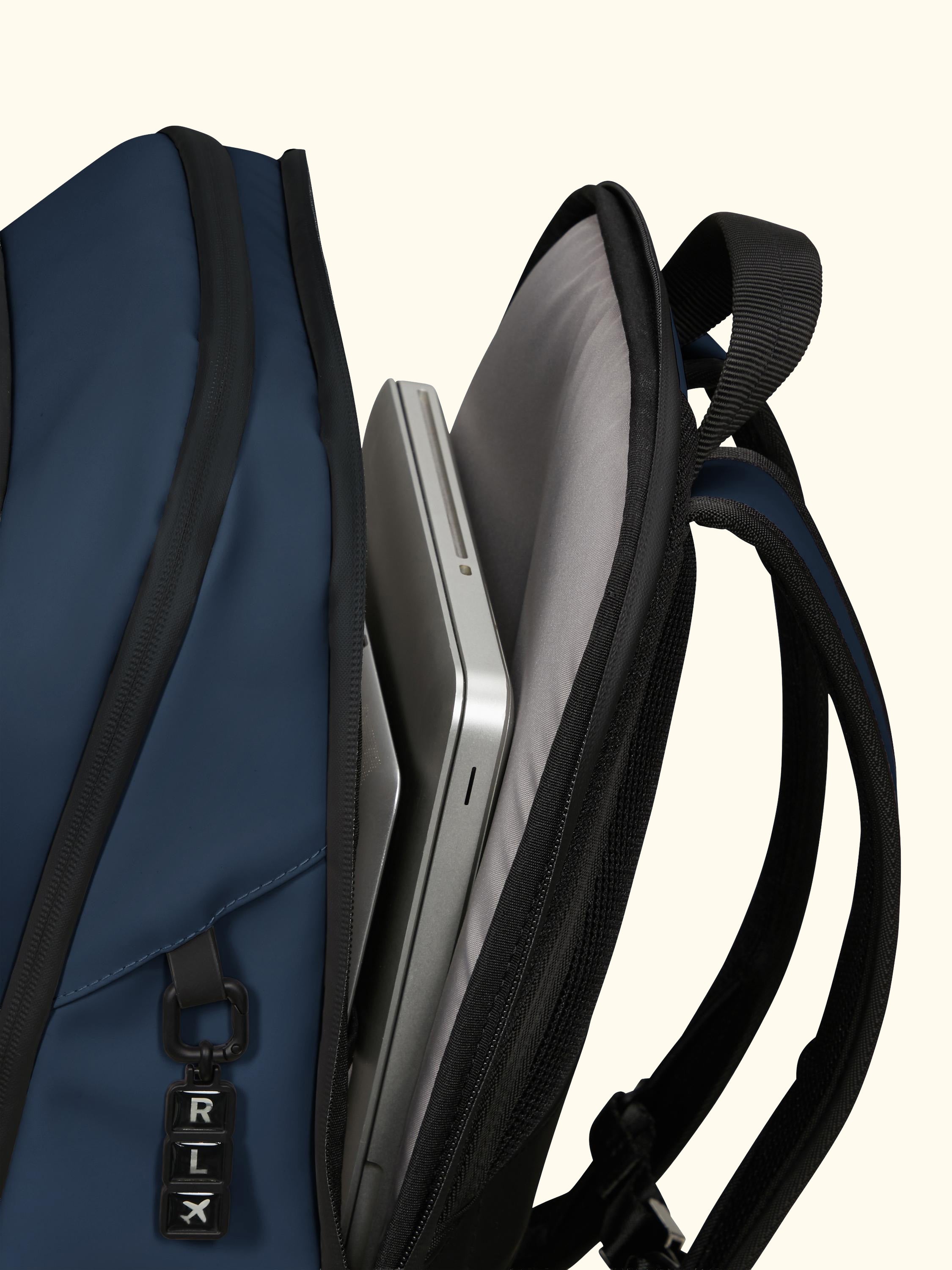 Glam-Go 15.6" Laptop Backpack, 20L
