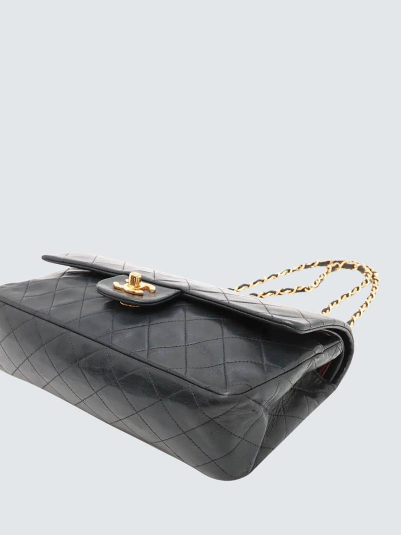 Pre-loved CHANEL Vintage 1991 Medium Lambskin Classic Double Flap Bag, Black