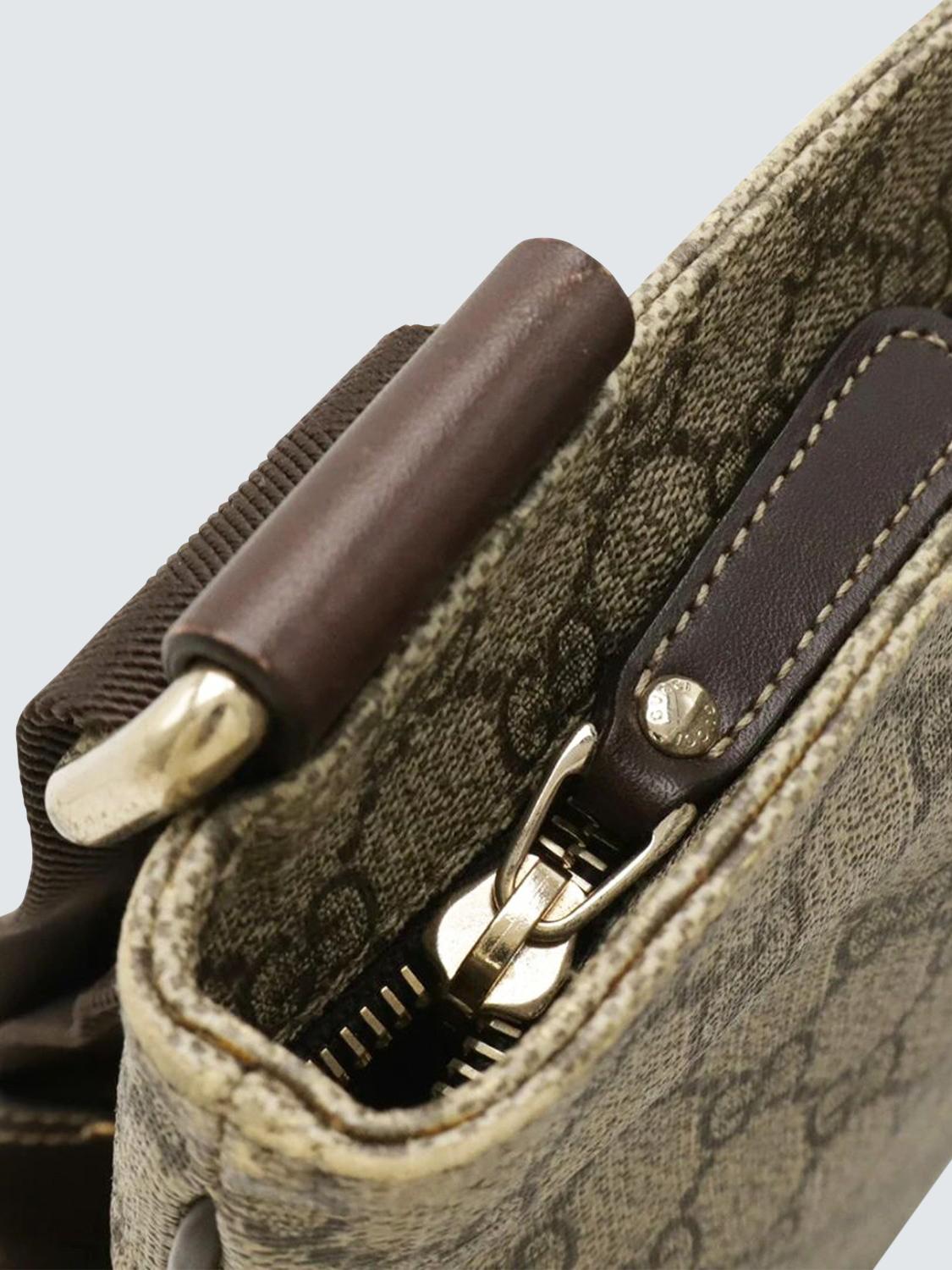 Pre-loved GUCCI GG Supreme Shoulder Bag, Brown