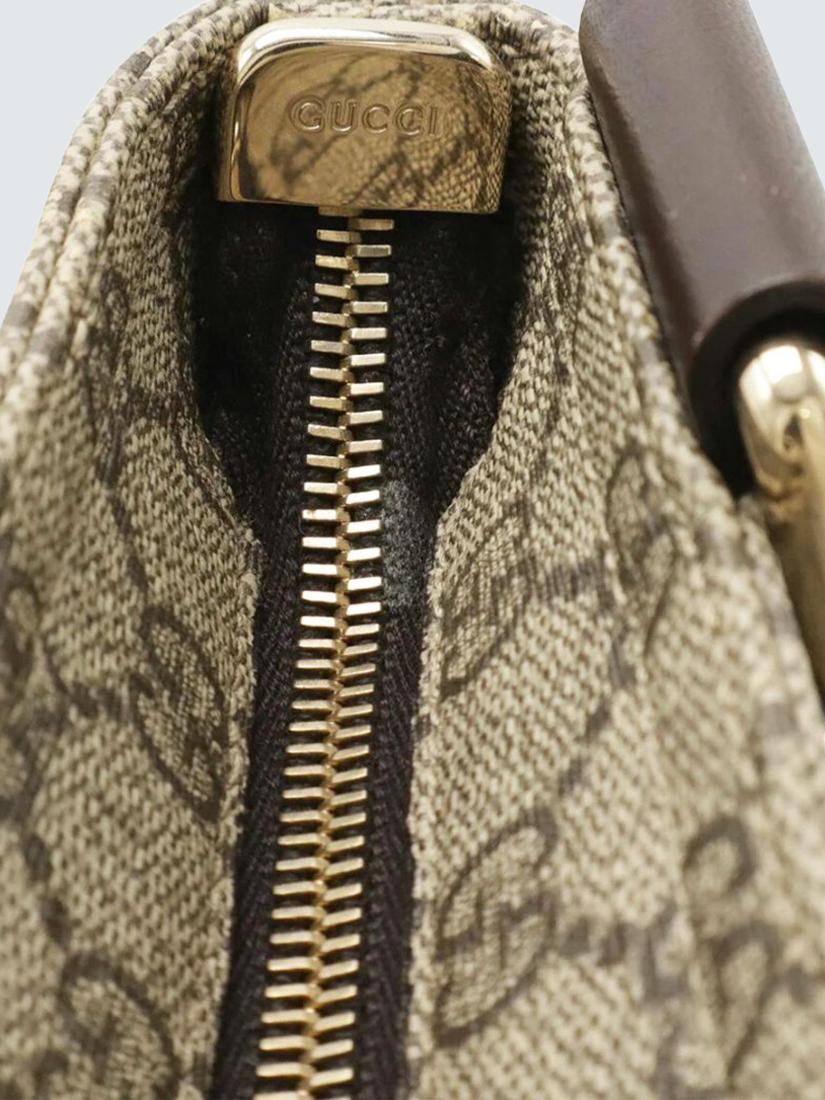 Pre-loved GUCCI GG Supreme Shoulder Bag, Brown
