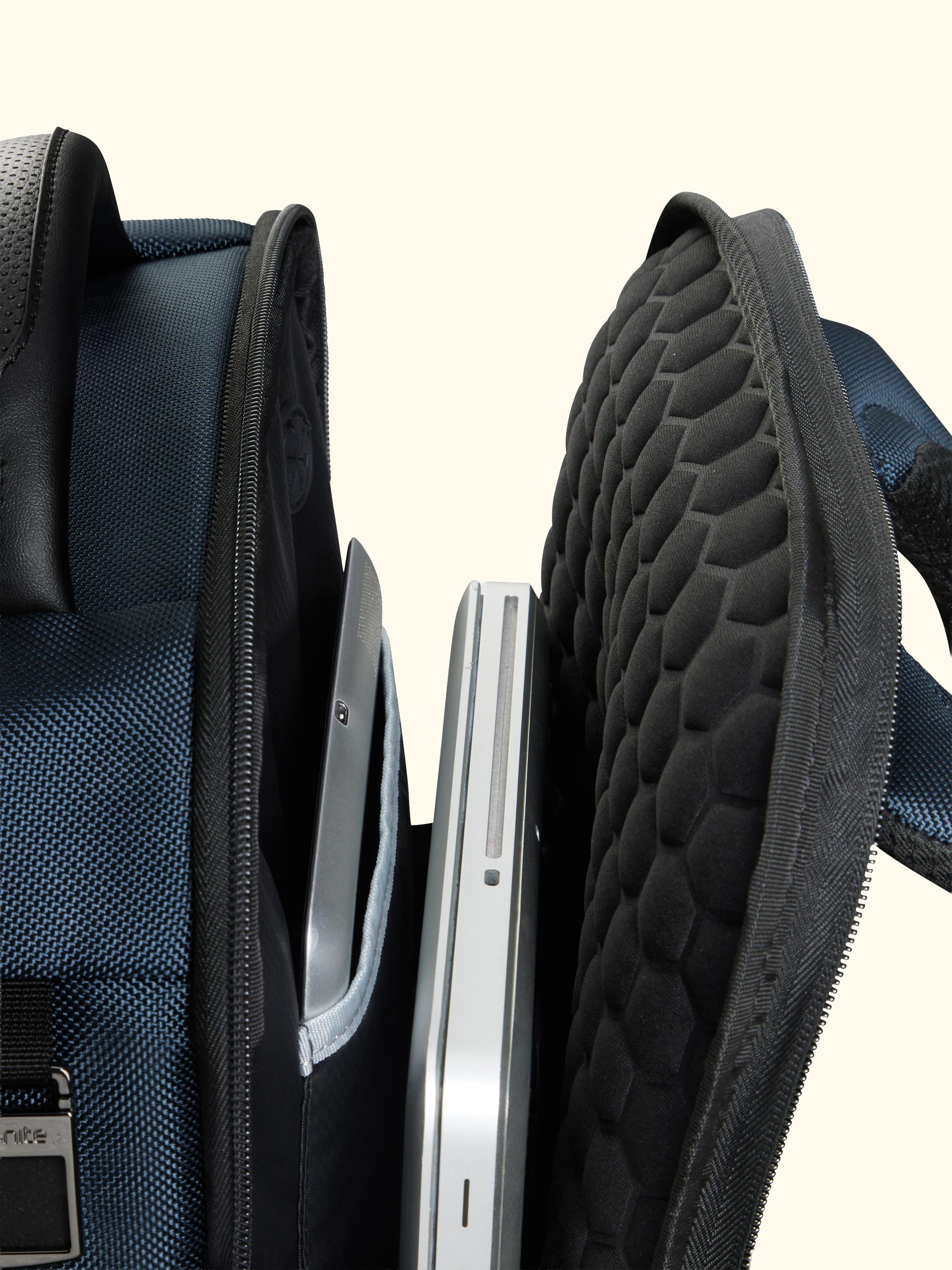 PRO-DLX 6 Underseat Backpack, Blue