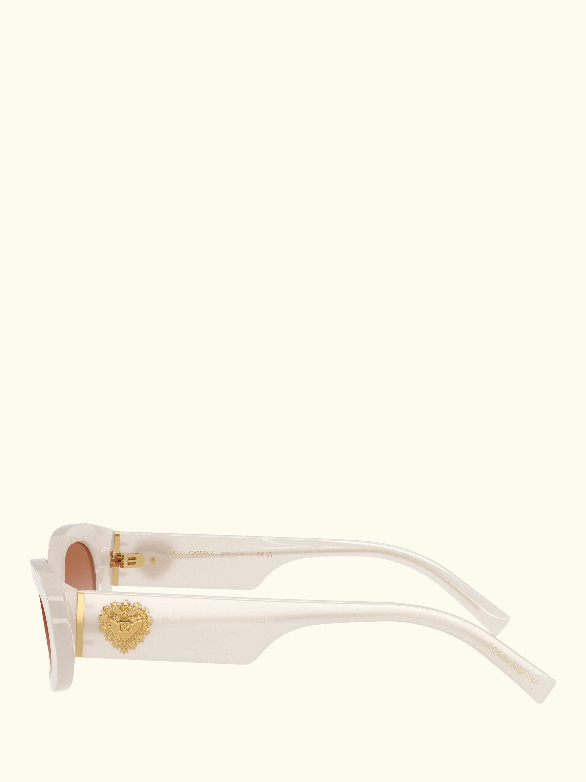 DG4537 Women's Oval Sunglasses, Opaline Milky/Brown Gradient