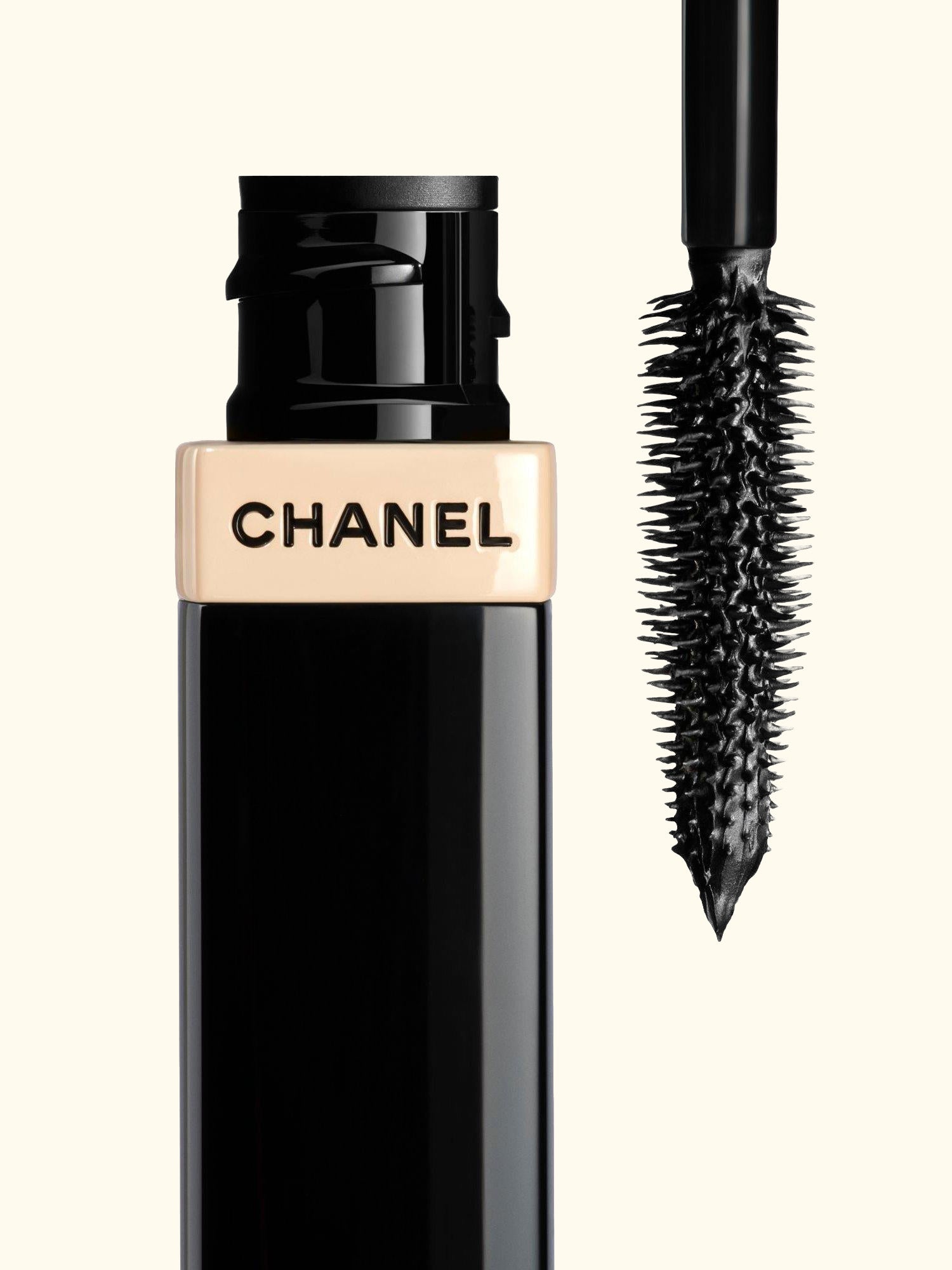 Les Beiges Mascara Volume and Definition Mascara
