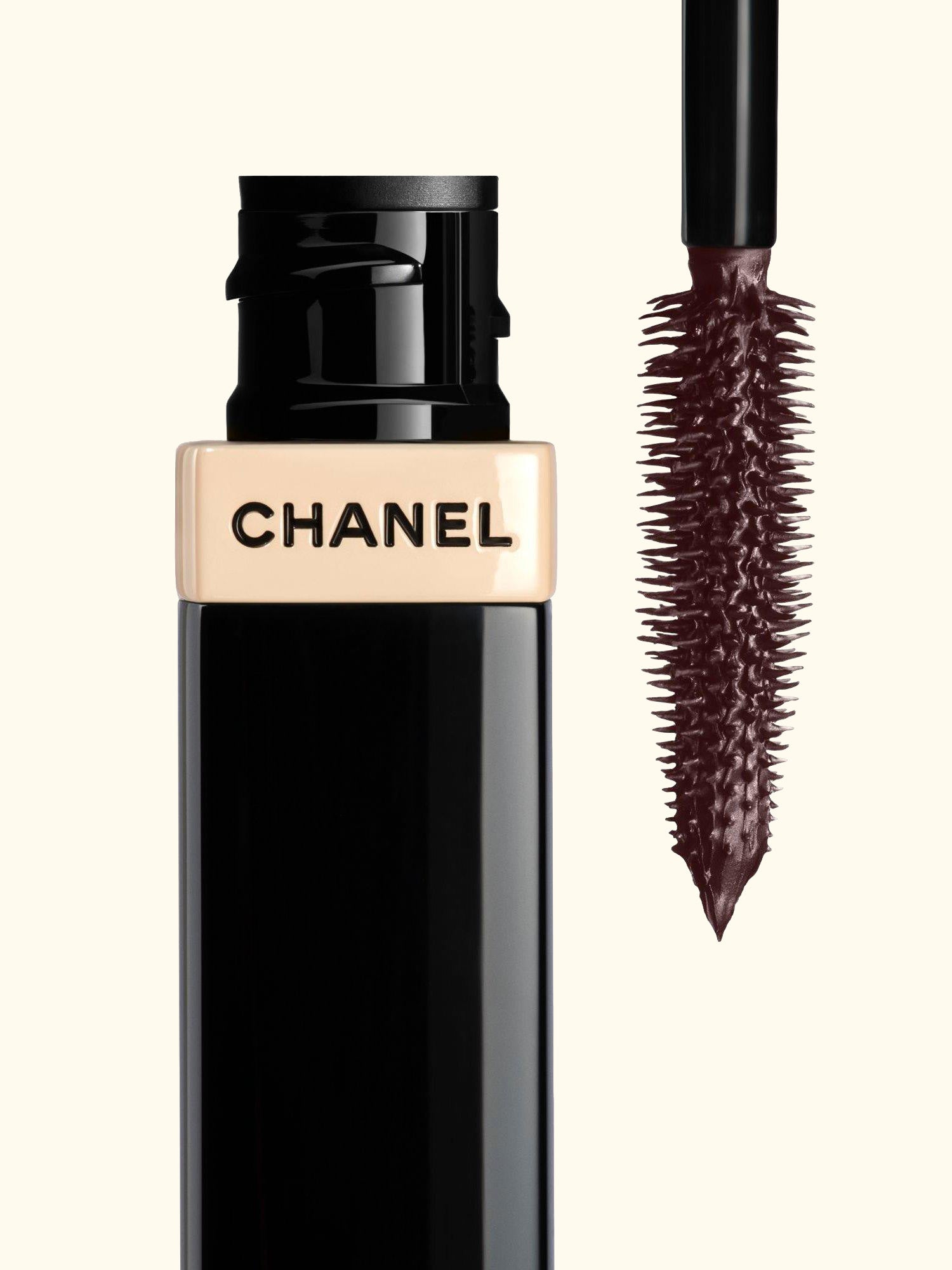 Les Beiges Mascara Volume and Definition Mascara