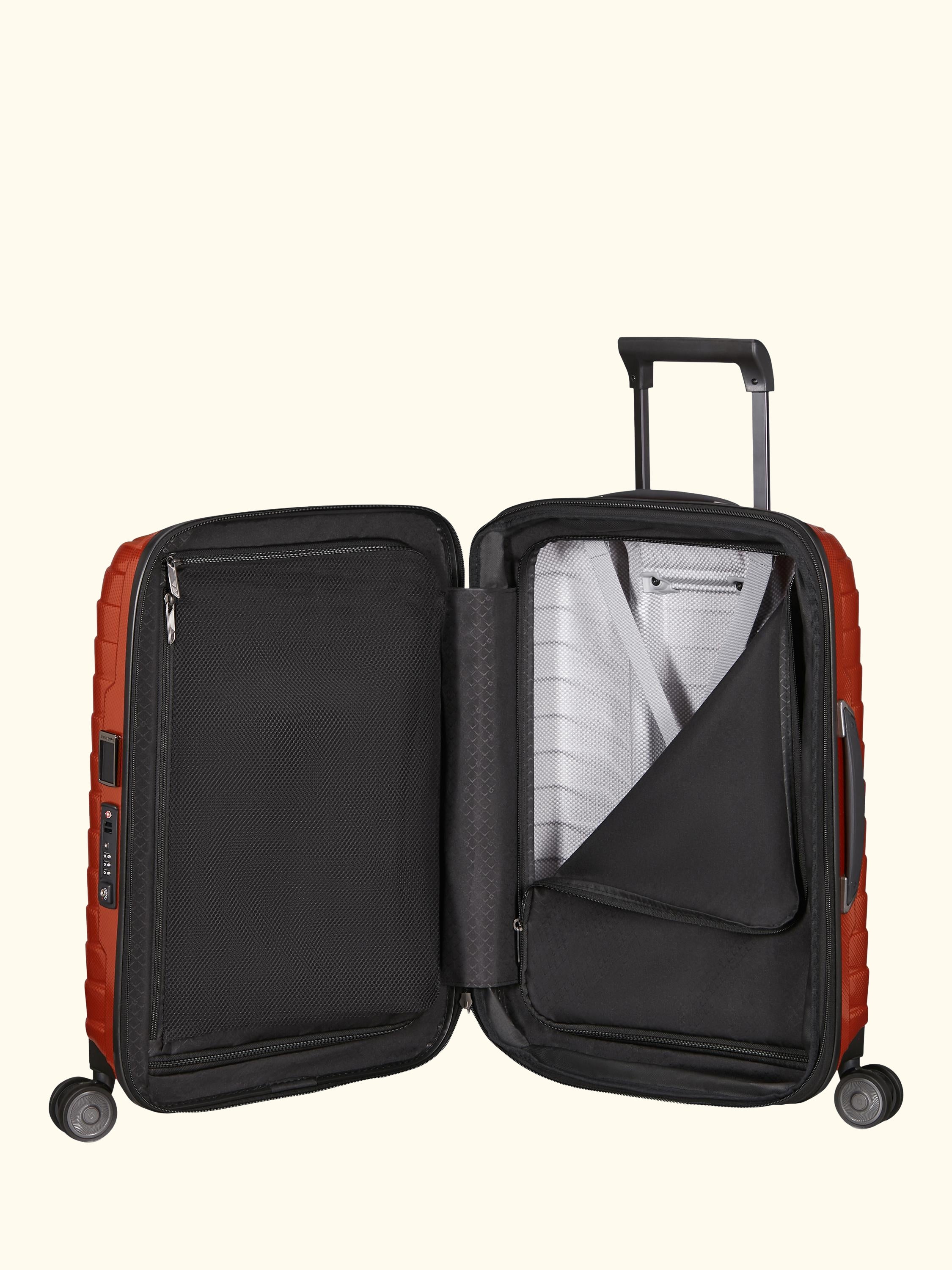 Proxis 55cm, 40cm Wide Expandable 4-Wheeled Cabin Suitcase 40/46
