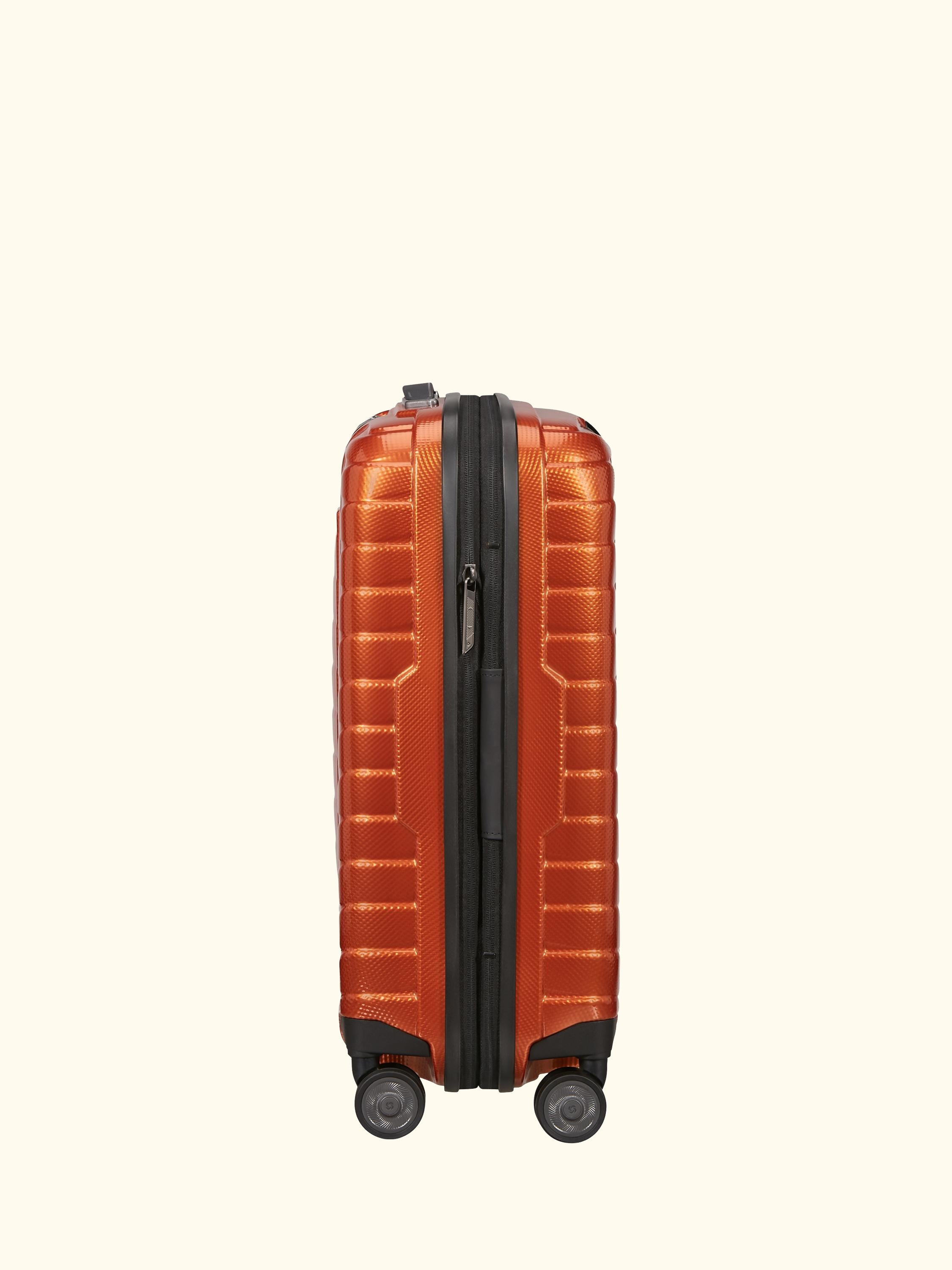 Proxis 55cm, 40cm Wide Expandable 4-Wheeled Cabin Suitcase 40/46