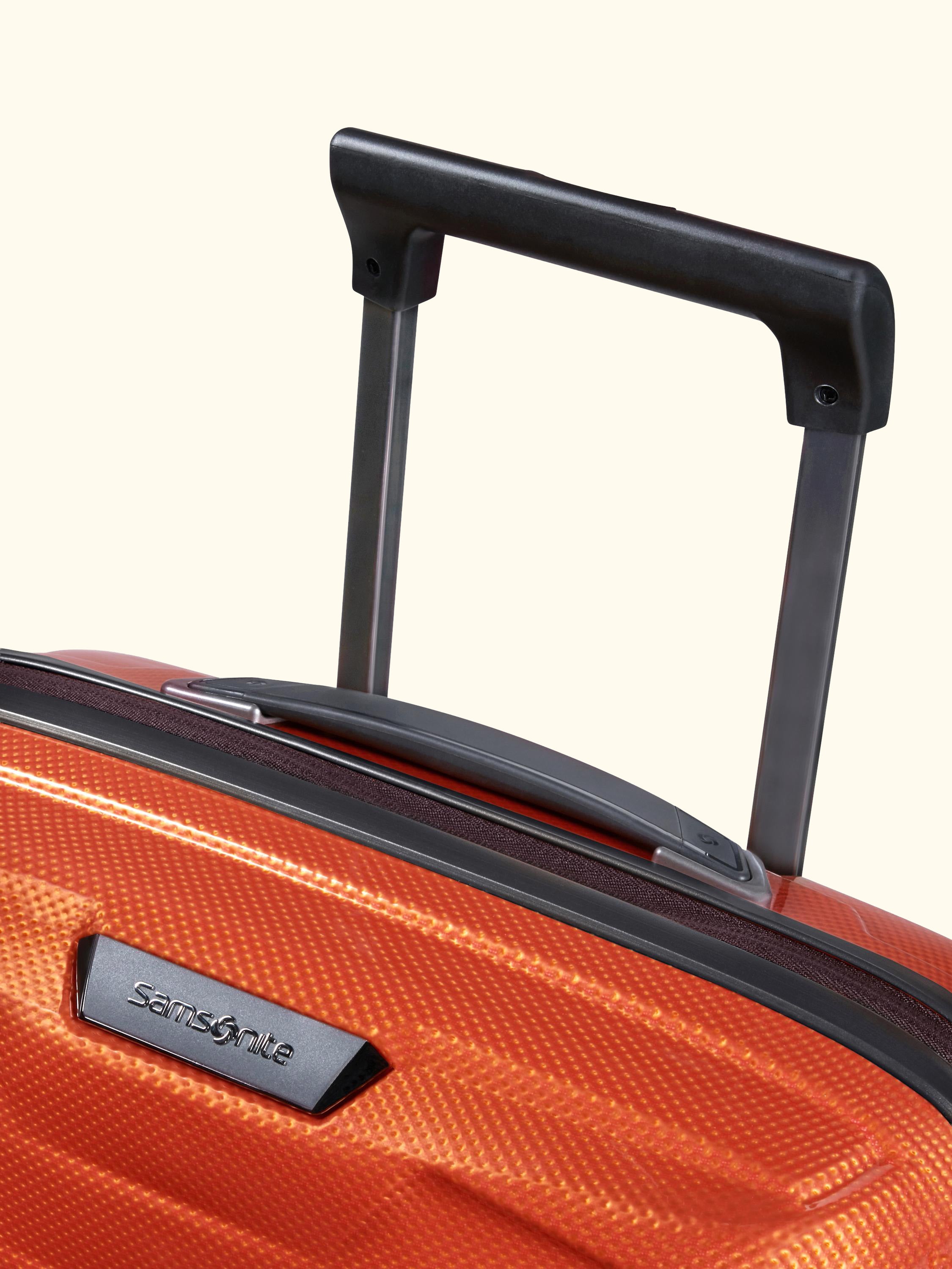 Proxis 55cm, 40cm Wide Expandable 4-Wheeled Cabin Suitcase 40/46