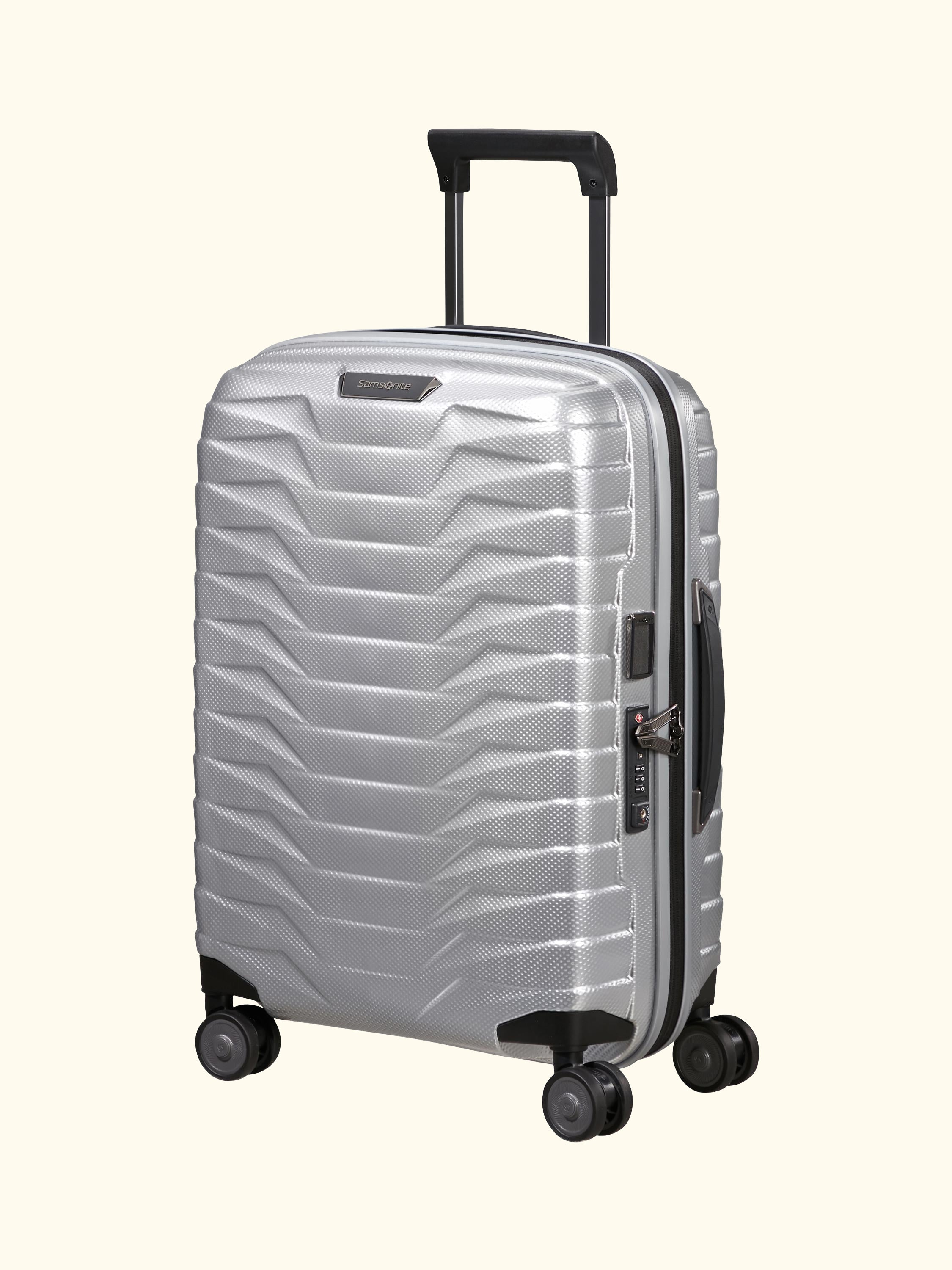 Proxis 55cm, 40cm Wide Expandable 4-Wheeled Cabin Suitcase 40/46
