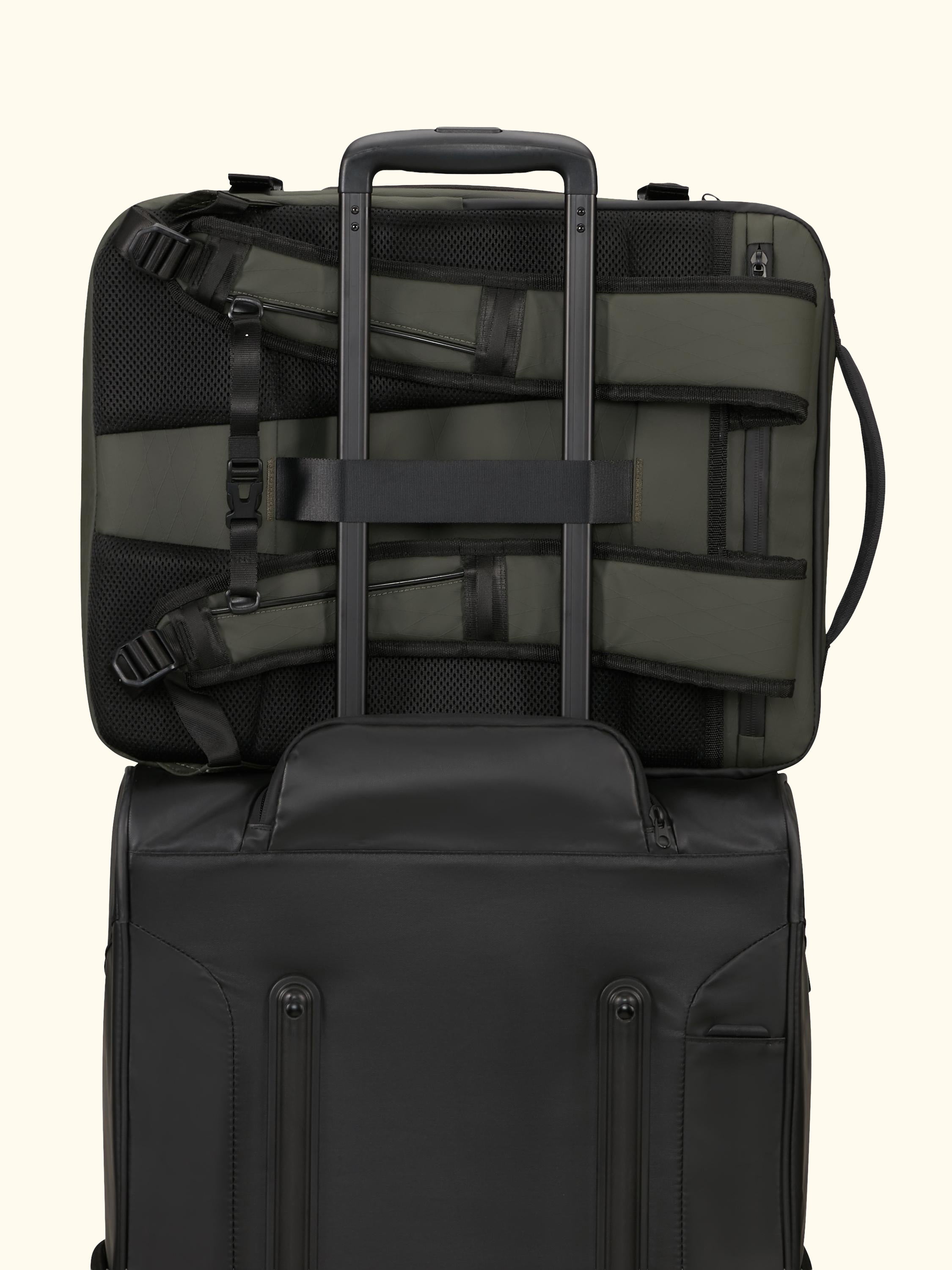 Cabin Pack Medium Travel Backpack, 37L