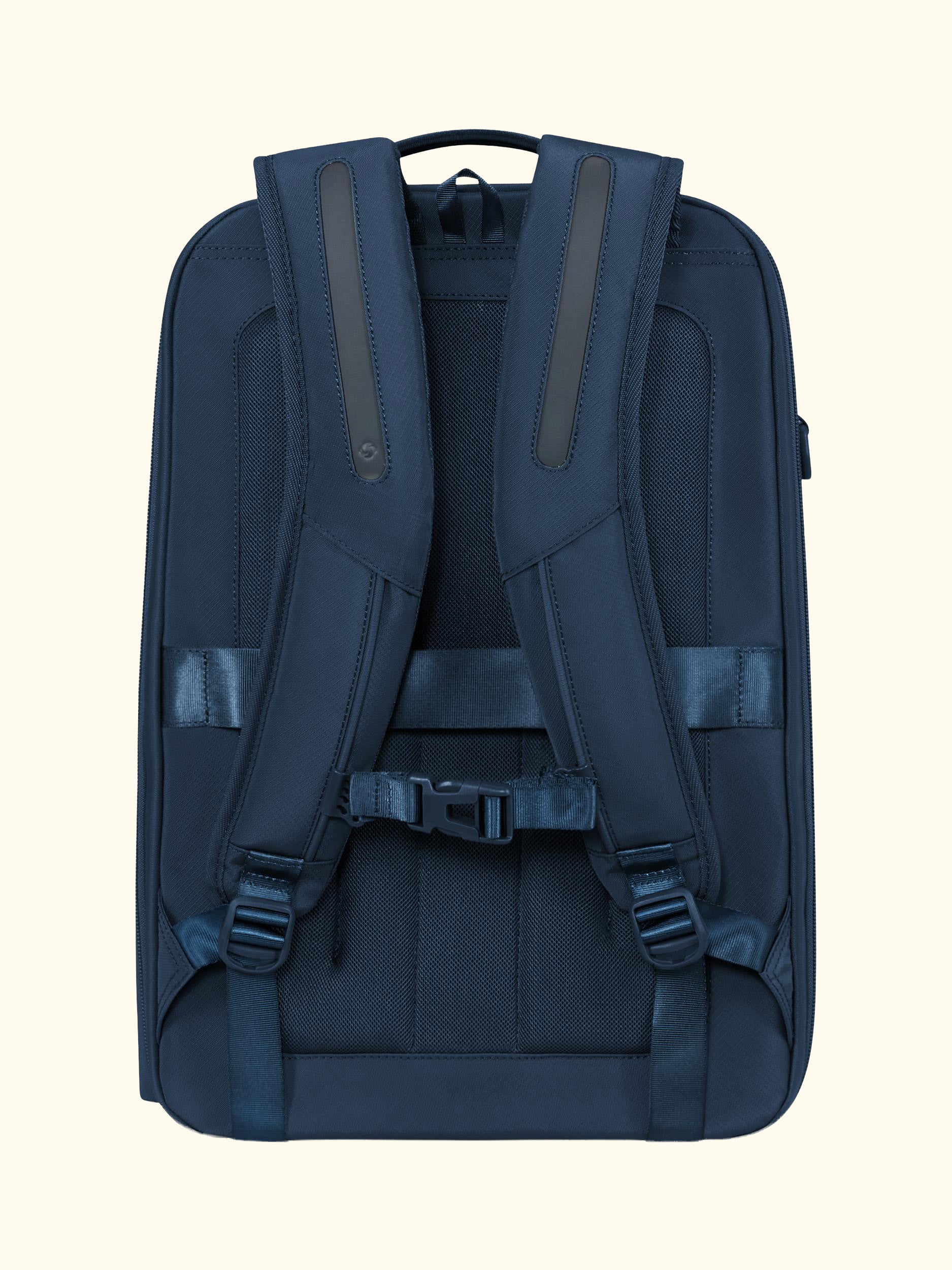 Paralux Collection 2-In-1 Backpack, 26L