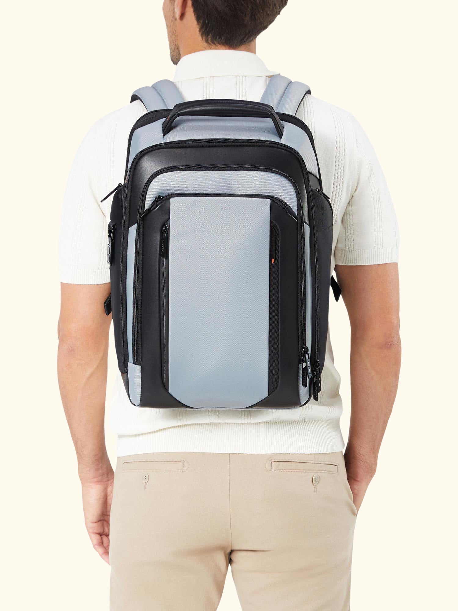 Spectrolite 4.0 15.6" Backpack, 20/25L, Cloudy Grey