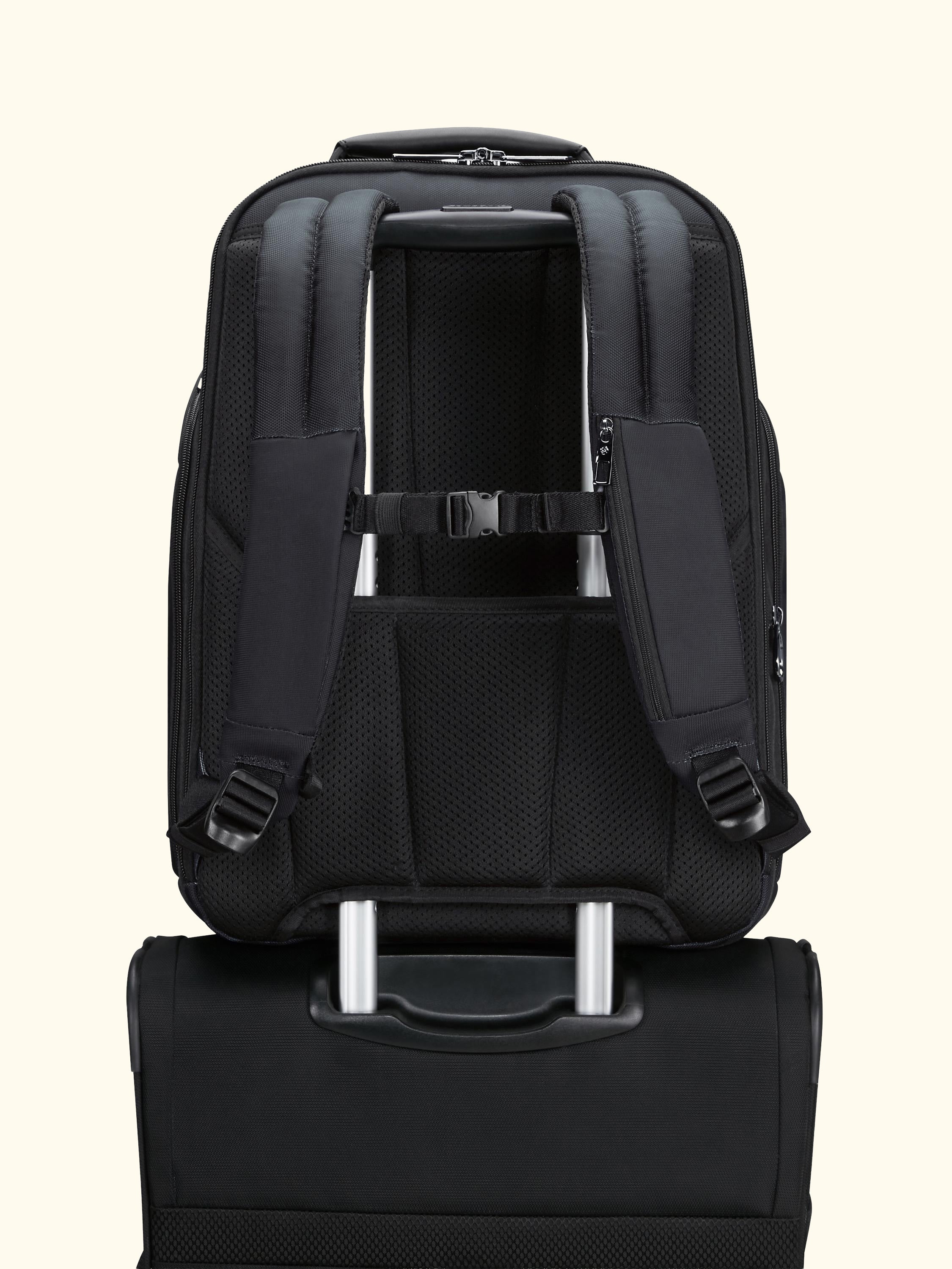 Spectrolite 4.0 17.3" Backpack, 29/35L, Black