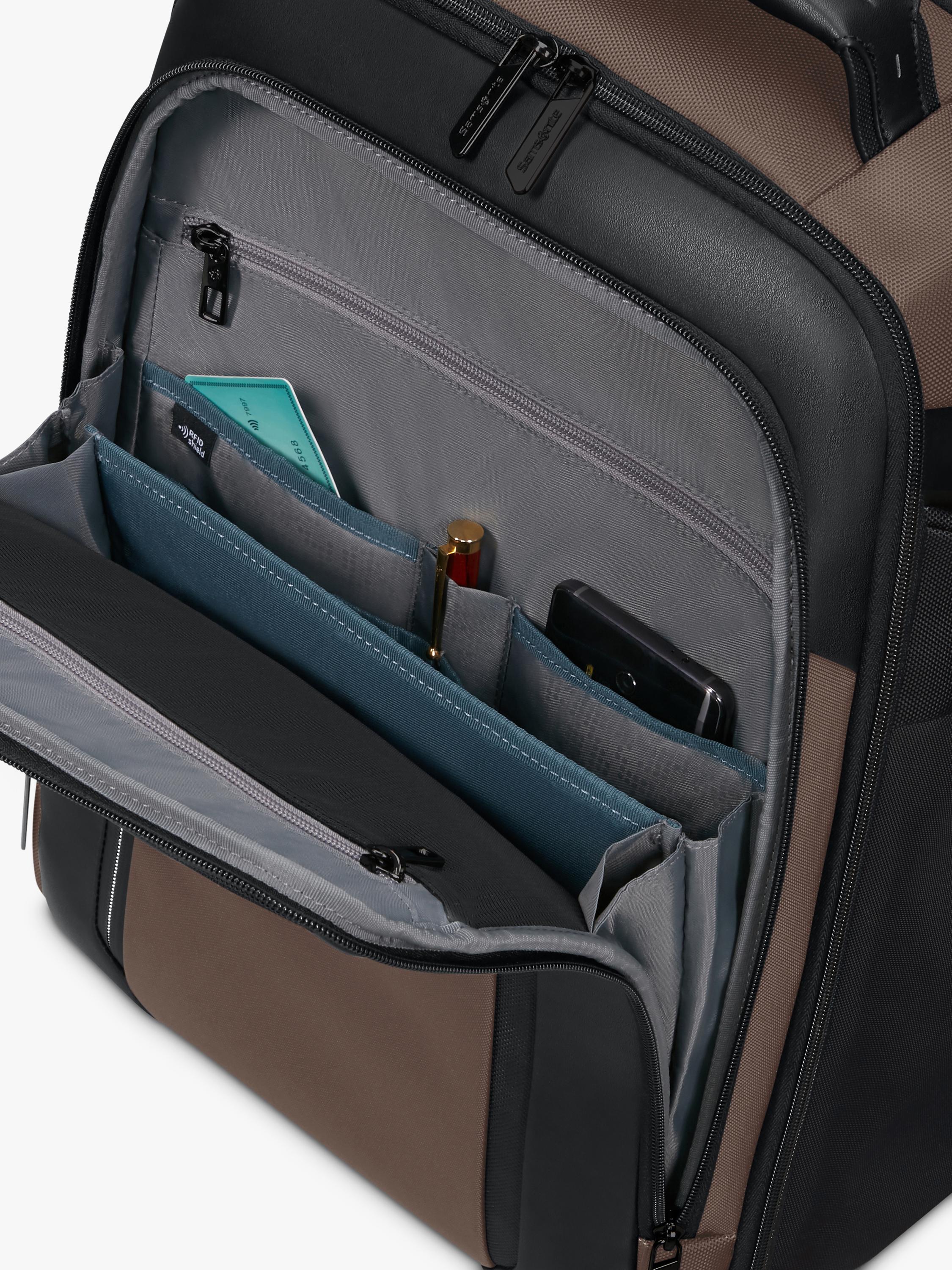 Spectrolite 4.0 17.3" Backpack, 29/35L, Brown